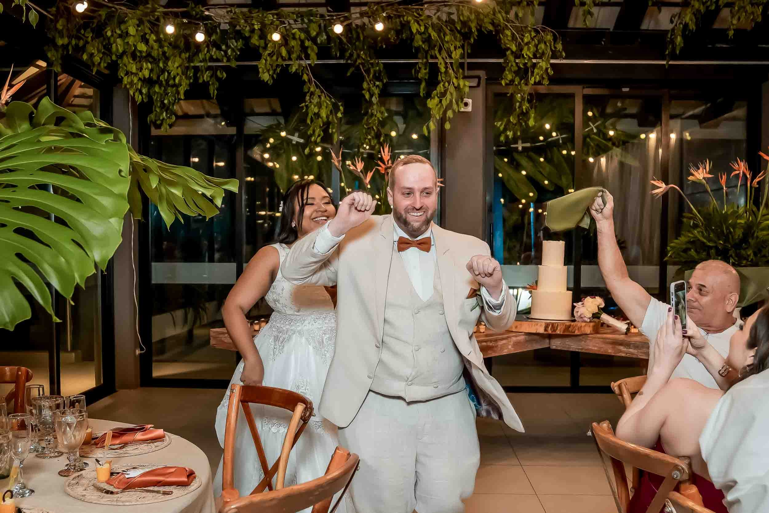 Boda en Cali. La Reserva eventos - Jully & Jonathan. Karen Ortiz Photography / Fotógrafo profesional en Cali - Colombia