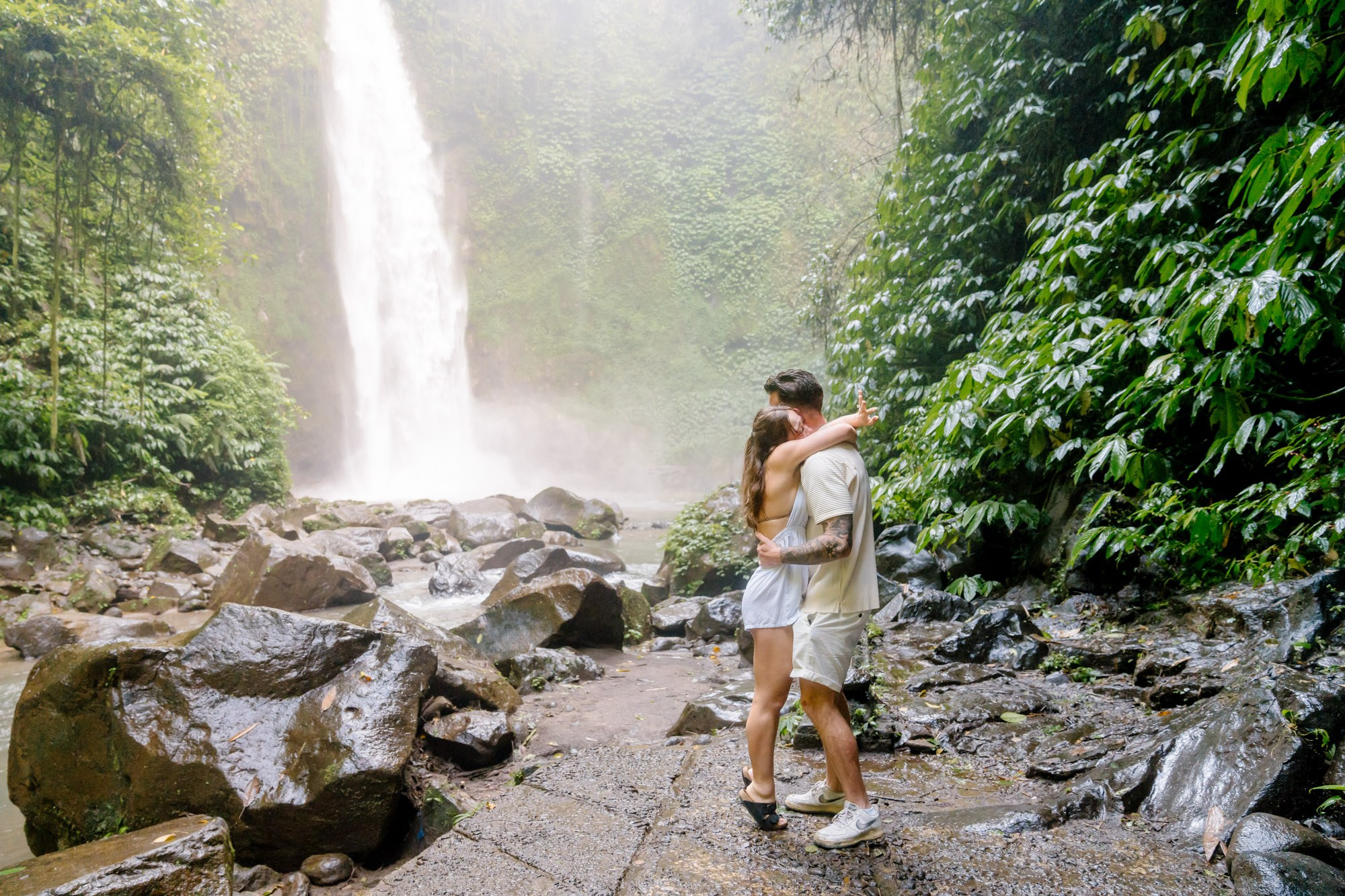 Marriage Proposal. Female Photographer in Bali