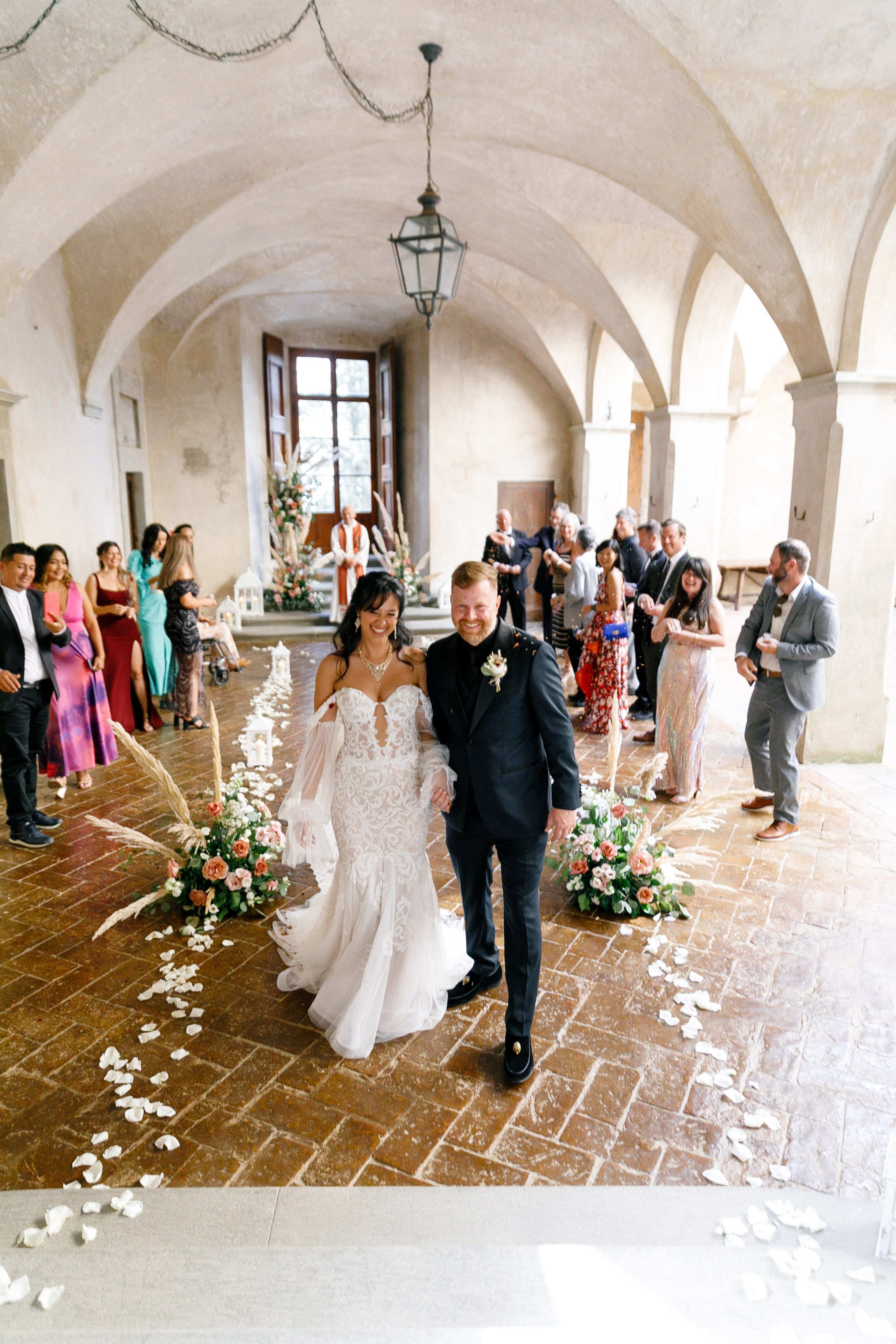 Tuscany Castello di Montegufoni wedding. Iurkovski PHOTOGRAPHY in Europe. Luxury destination weddings and events