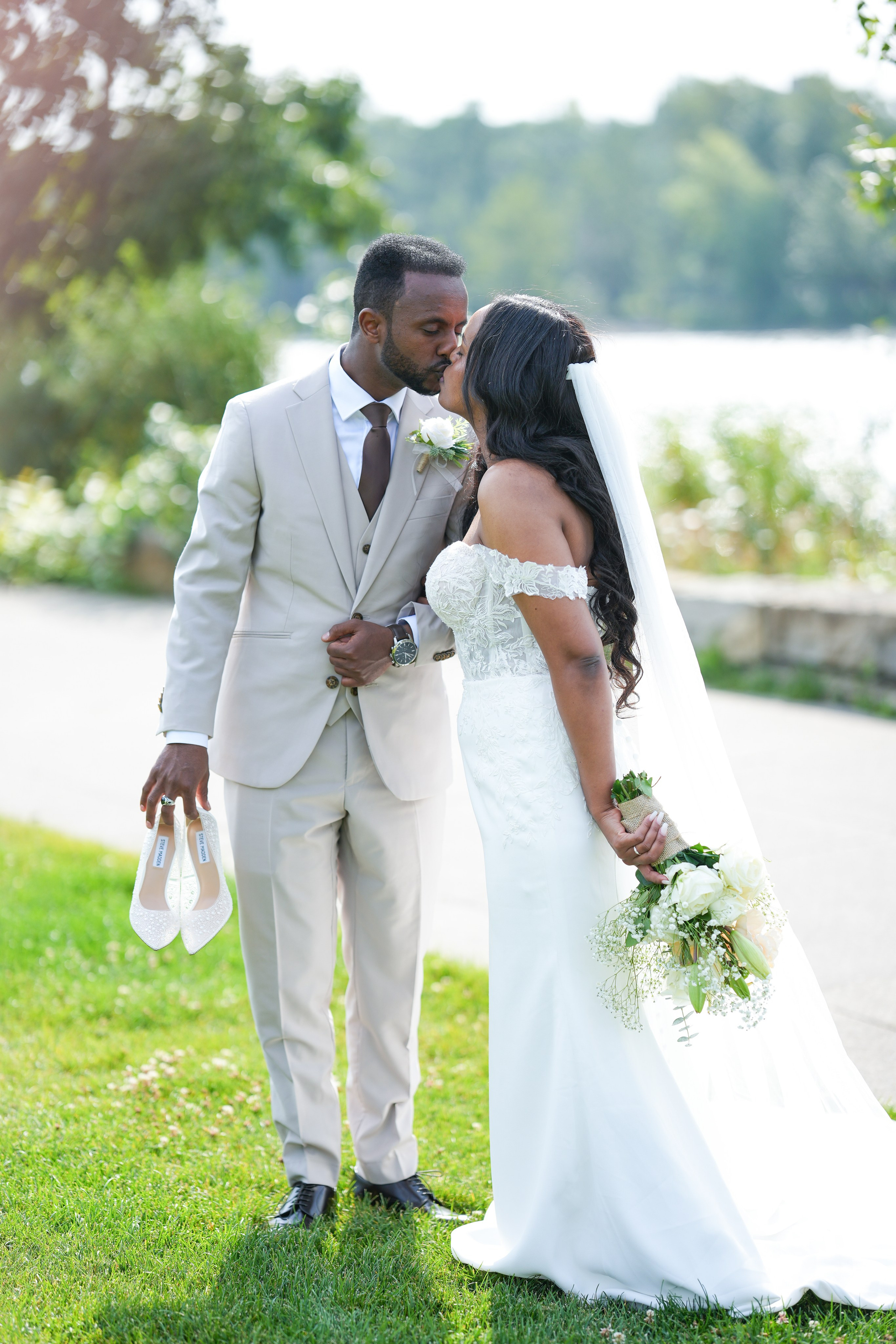 WEDDINGS. Calgary Portrait & Family and Child Photographer