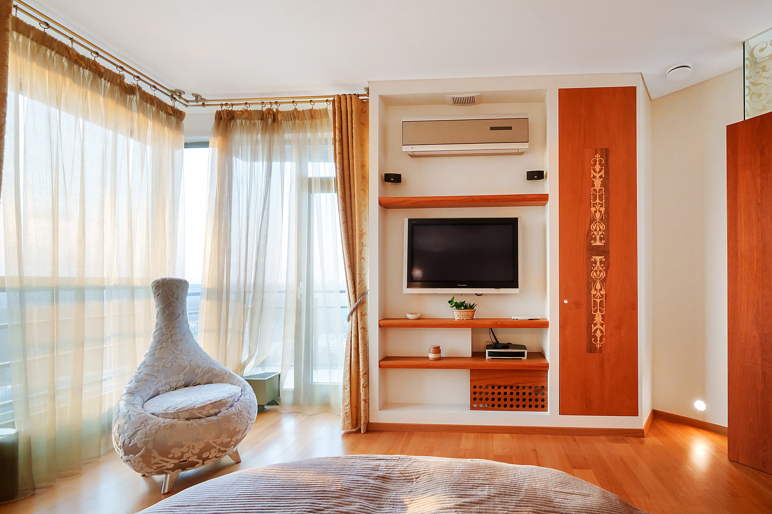 Savanoriu g. 1. Elina Sapiega fotografė Vilniuje