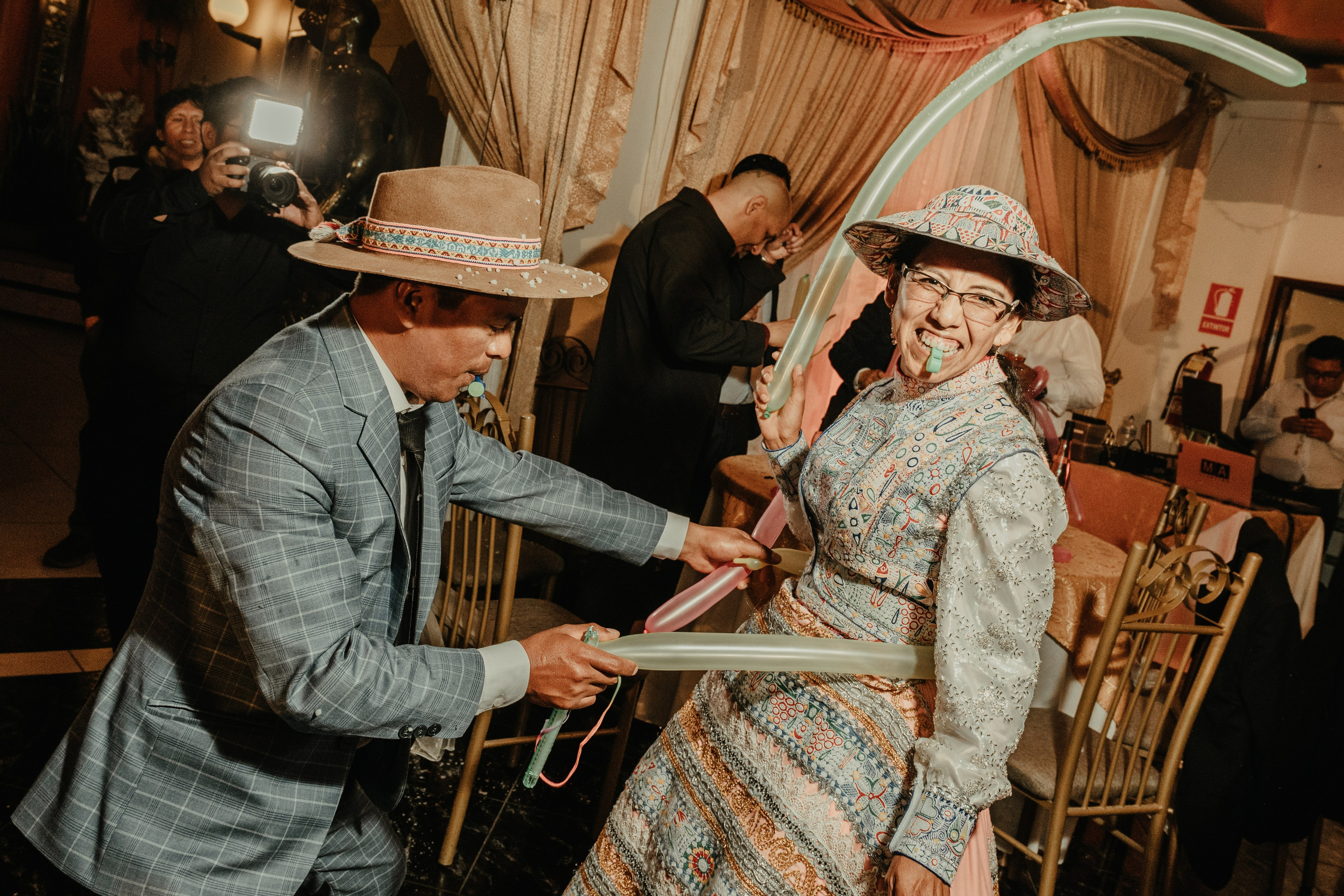 VANESSA + FRANKLIN BODA RELIGIOSA. Studio KVTA | Fotografía y Video de Bodas en Arequipa