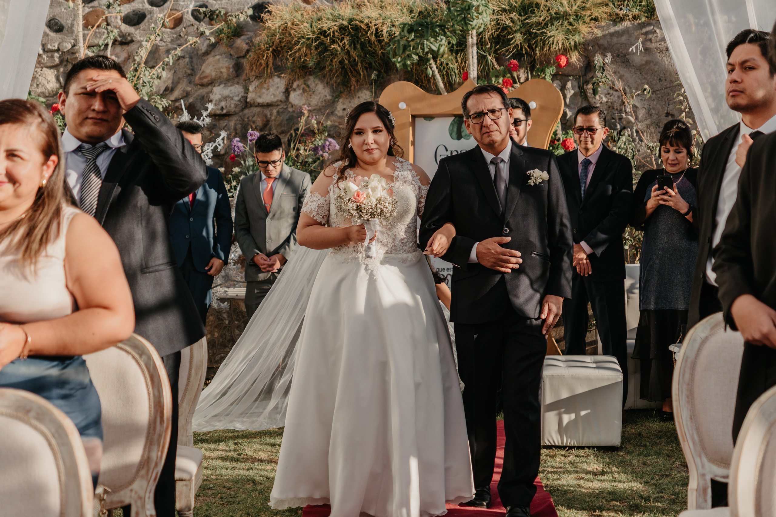 VANIA + LUIS BODA CIVIL. Studio KVTA | Fotografía y Video de Bodas en Arequipa