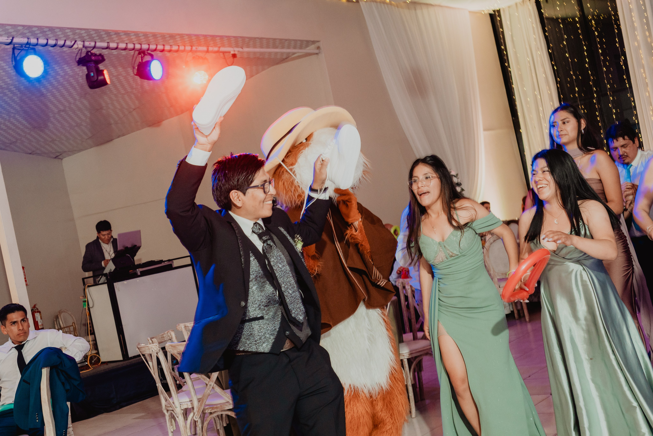 FERNANDO + MARIBEL | BODA RELIGIOSA. Studio KVTA | Fotografía y Video de Bodas en Arequipa