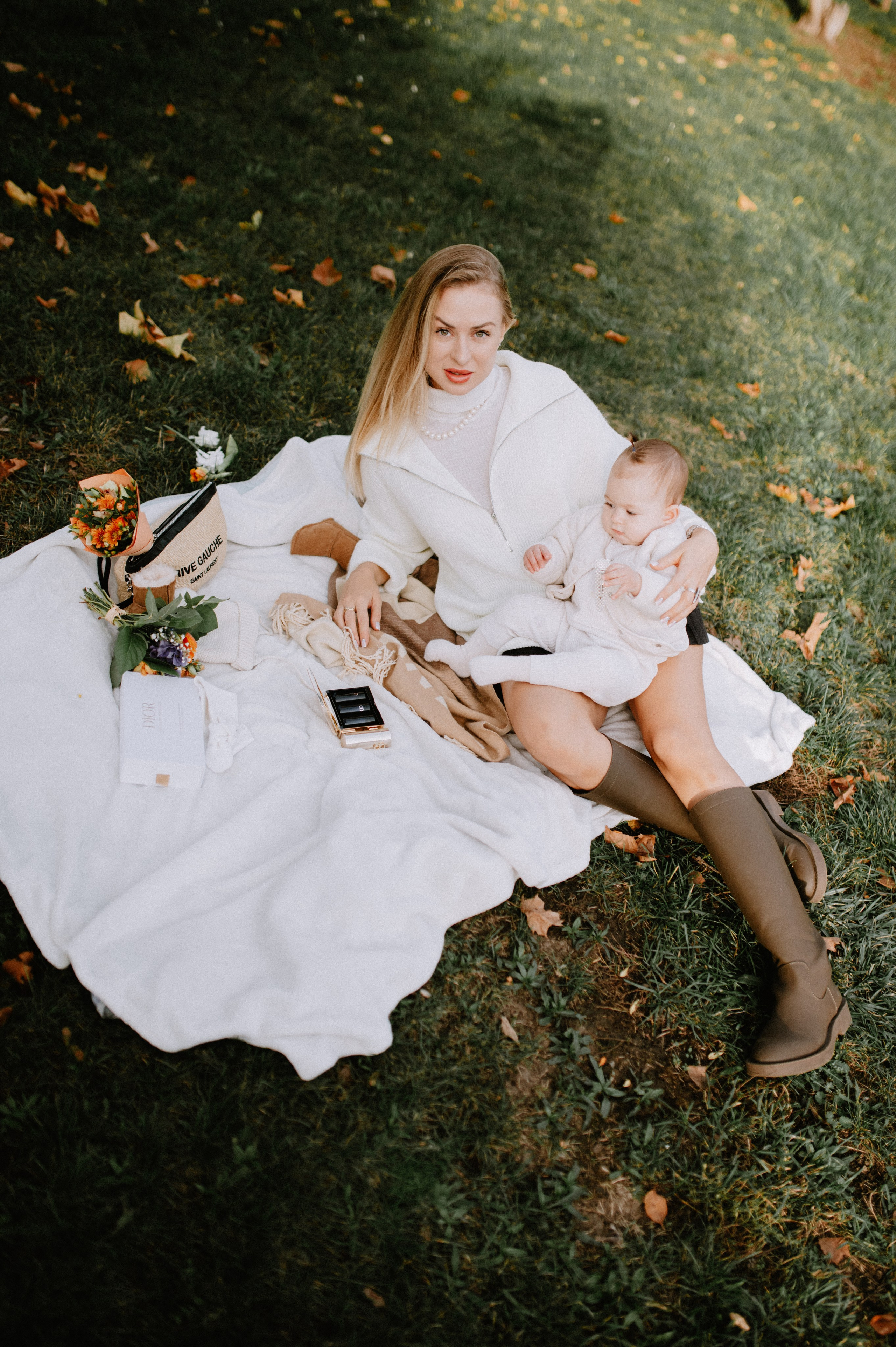 Oli&klaudi. ANNA-MARIA PHOTO CONTENT CREATOR — фотограф, эстет, художник и визуальный эксперт в Instagram, работающий в Праге