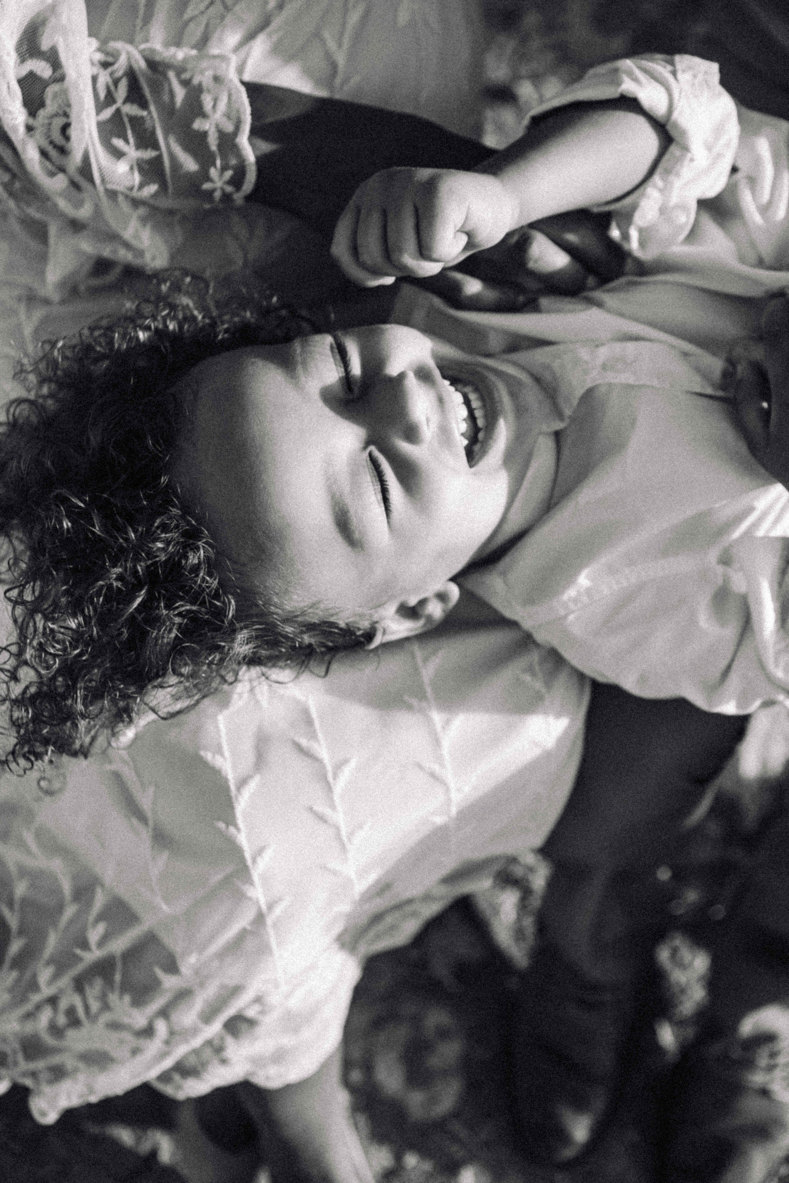 PHOTO SESSION IN THE DESERT NEAR MAALE ADUMIM. PHOTOGRAPHER IN ISRAEL