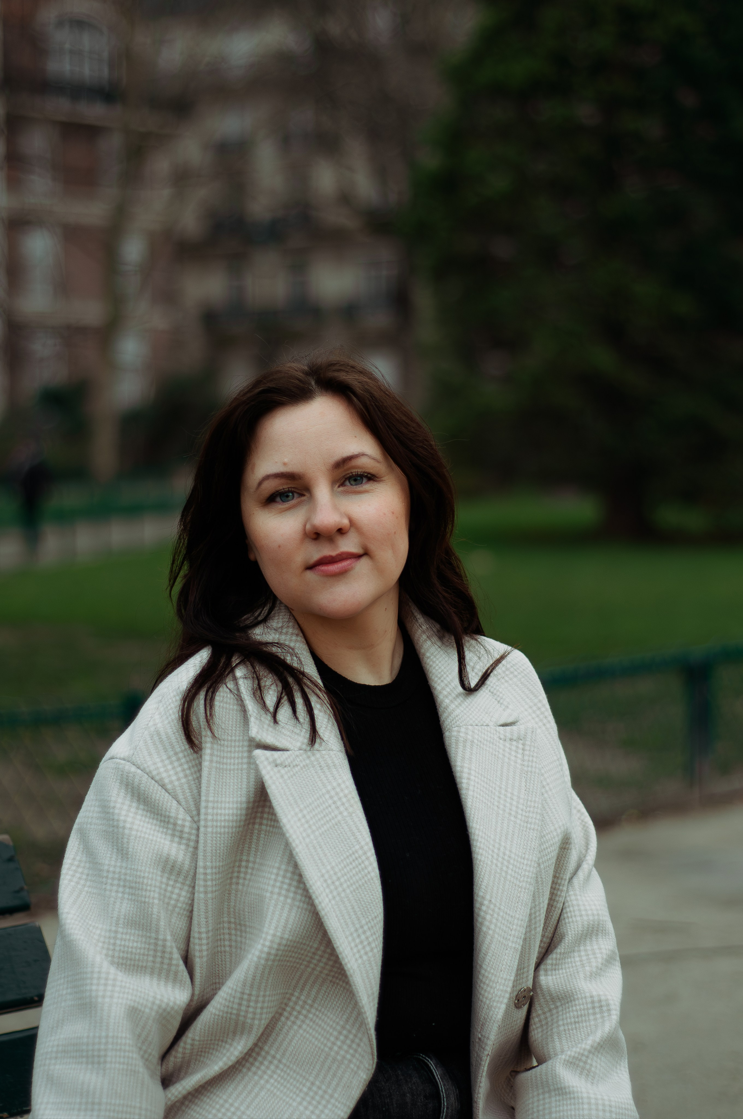 Зимняя фотосессия у Эйфелевой башни. Фотограф в Париже Полина Осипова