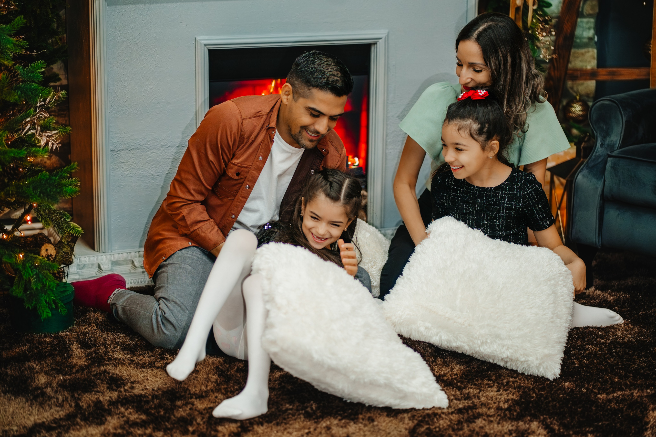 Sedinta foto Craciun Familia Belea. Fotograf și Videograf Nuntă & Evenimente | Pixtory - Constanta