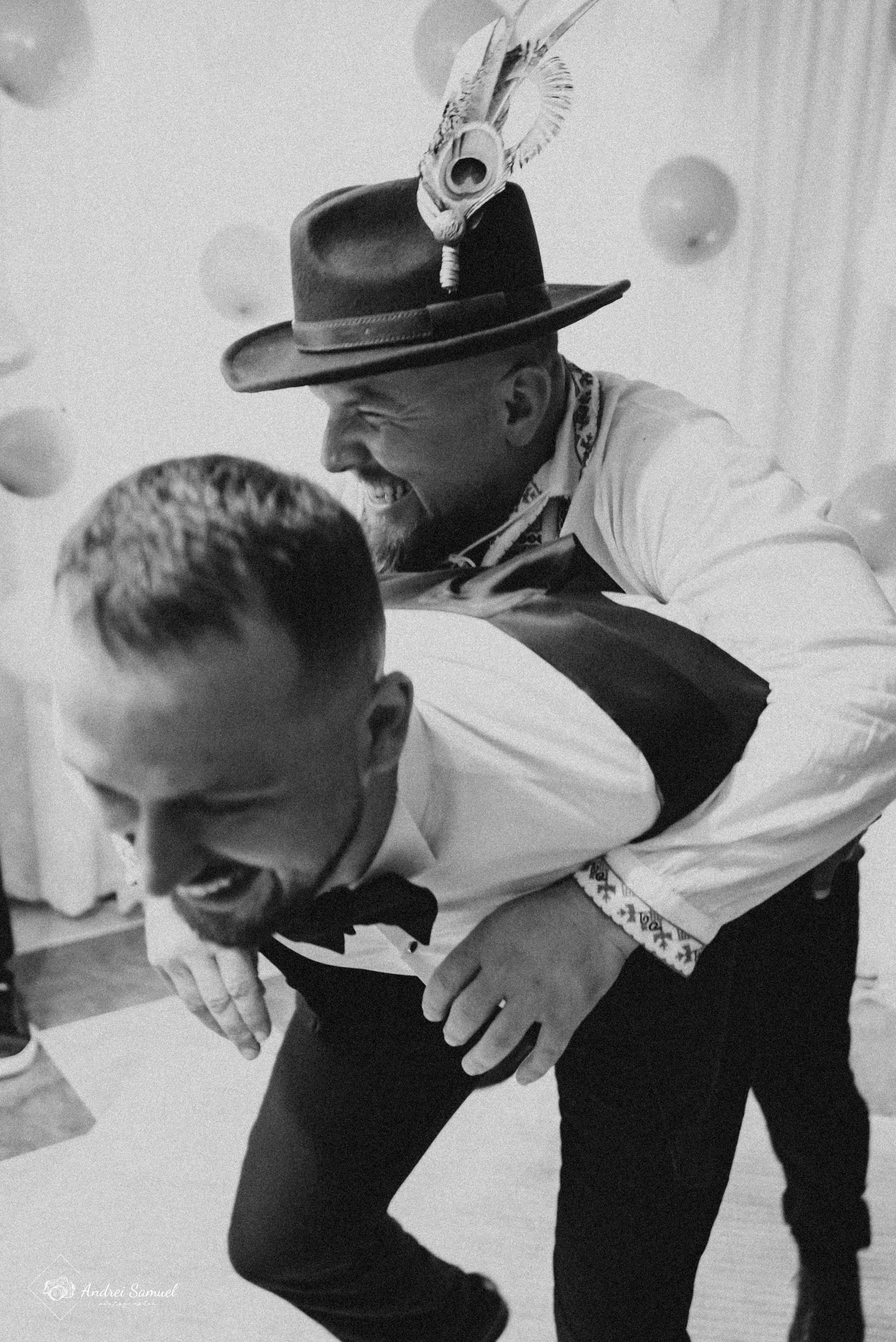 Oana & Romil. Andrei Samuel – Fotograf București | Evenimente, Studio, Imobiliare, Produs