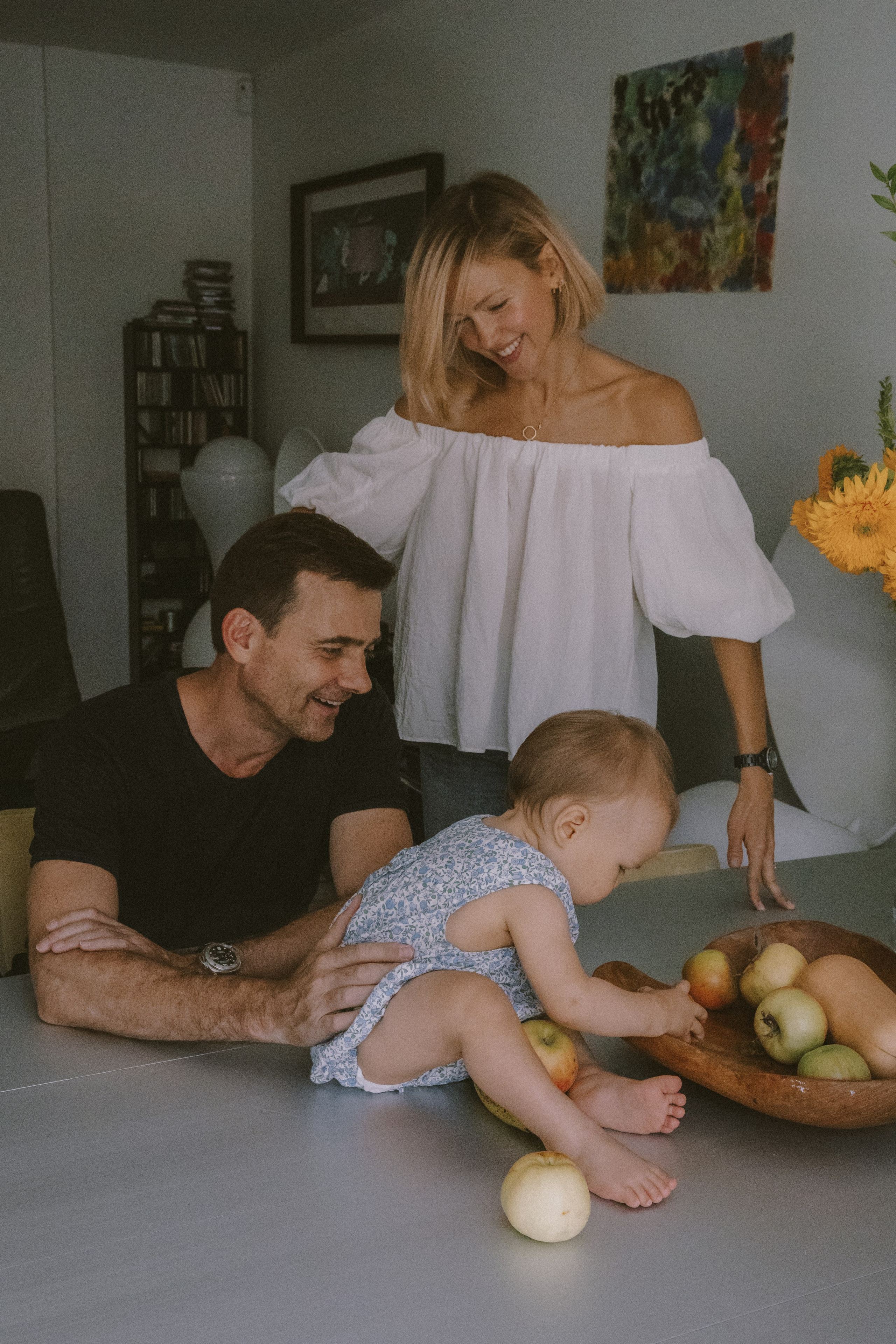 Family At Home Photoshoot in Paris | Natural Lifestyle Photography. Paris Wedding Photographer