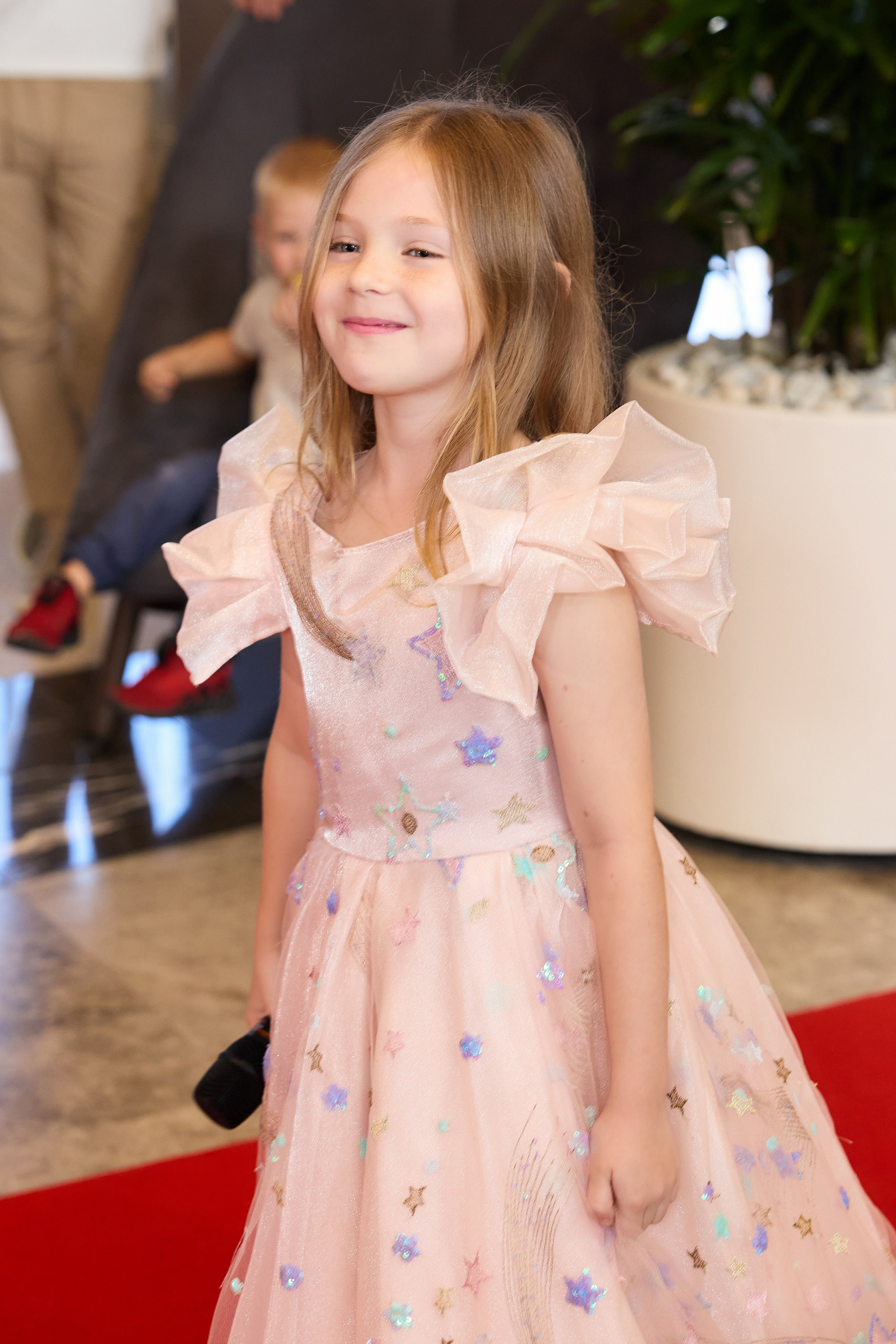 Авторская благотворительная художественная выставка Дианы Бортник. Фотограф Юлия Маковеева