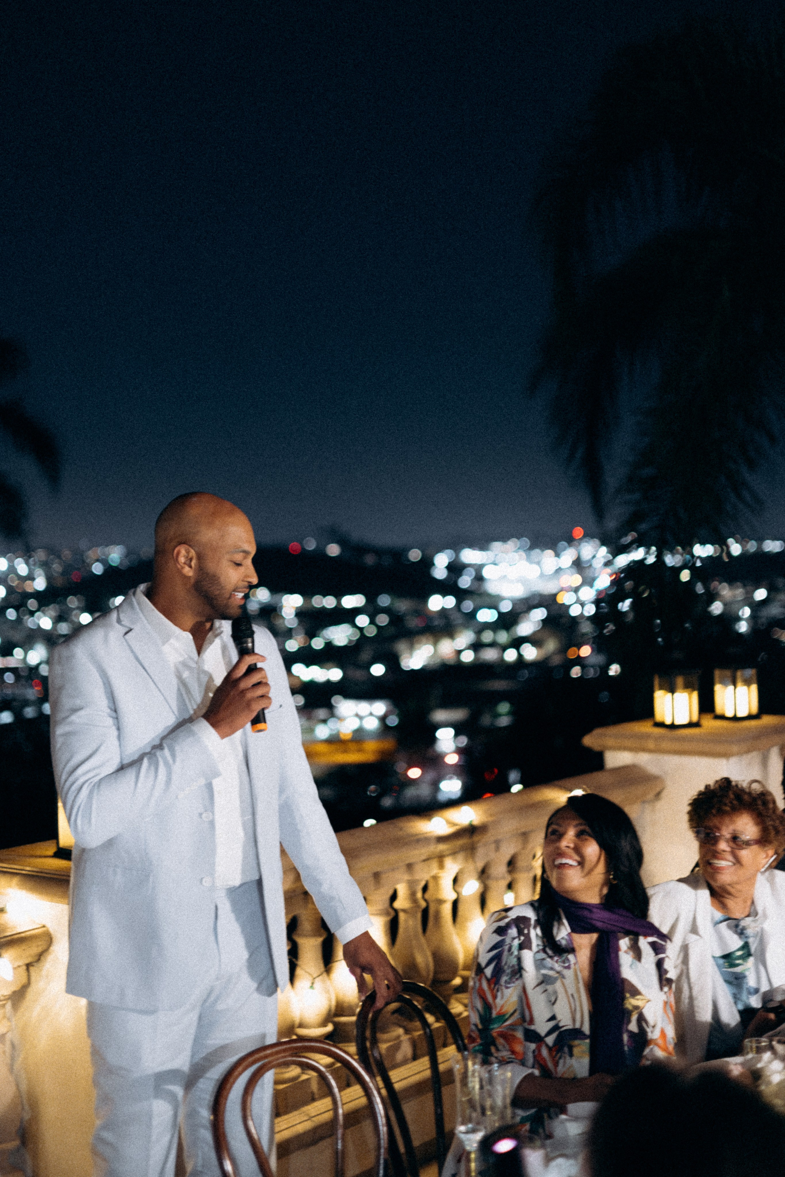 Welcome Diner. Wedding and family photographer San Diego
