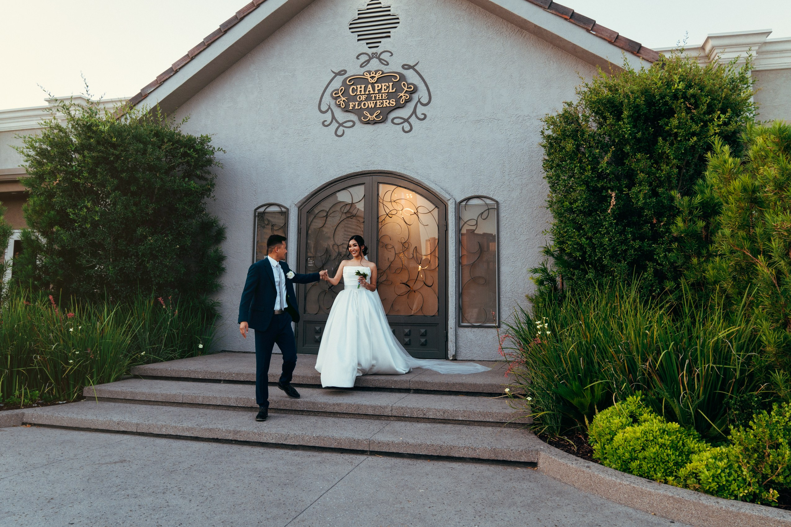 Anjeli&Asher. Wedding & elopement photographer Viktoriya Kravtsov. Las Vegas