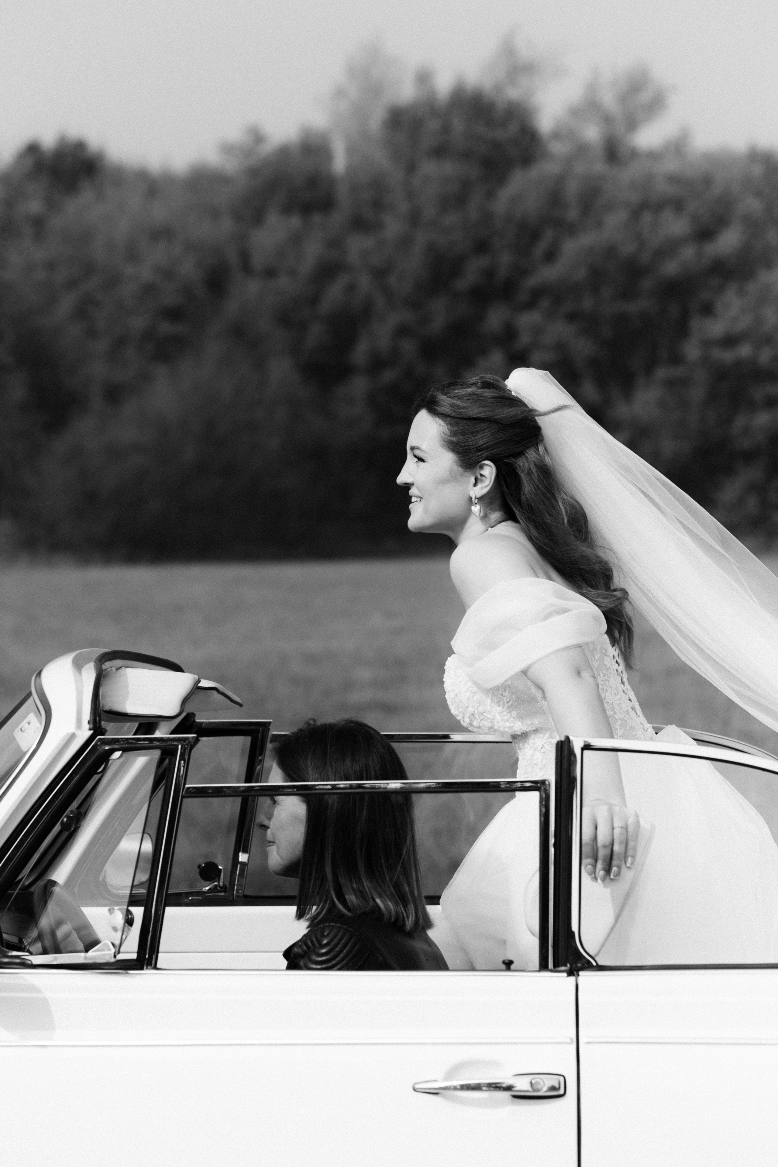 Autumn Wedding in the Vineyards of Piedmont, Italy — Kristina and Daniele. Liza Bizzaro — Italy Wedding, Love Story & Portrait Photographer in Milan, Turin, Piedmont and Across Italy