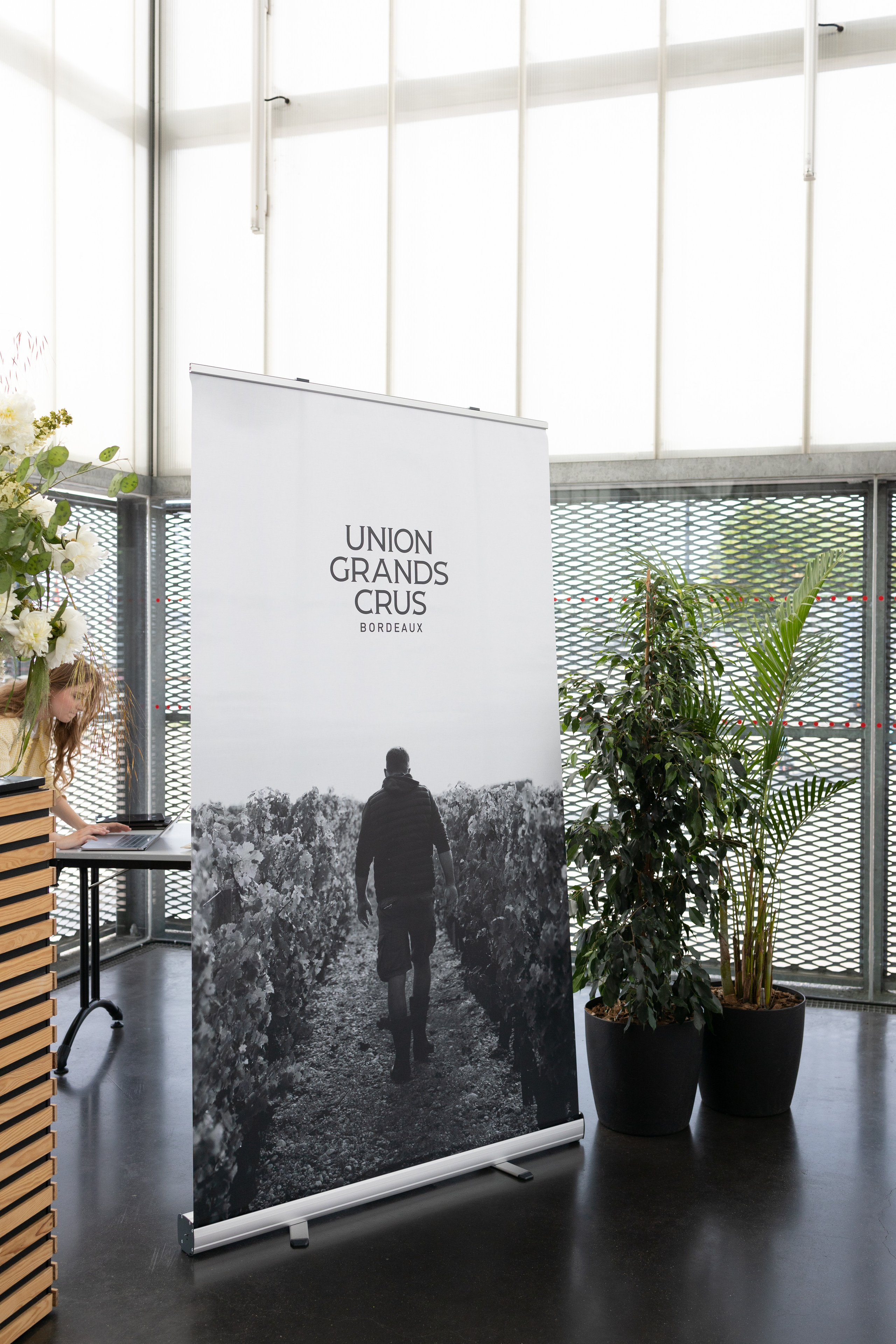 Individual photo portrait for Daniel in Toulouse city centre. Eugénie Smirnova — Wedding & Elopement Photographer in Southwest France