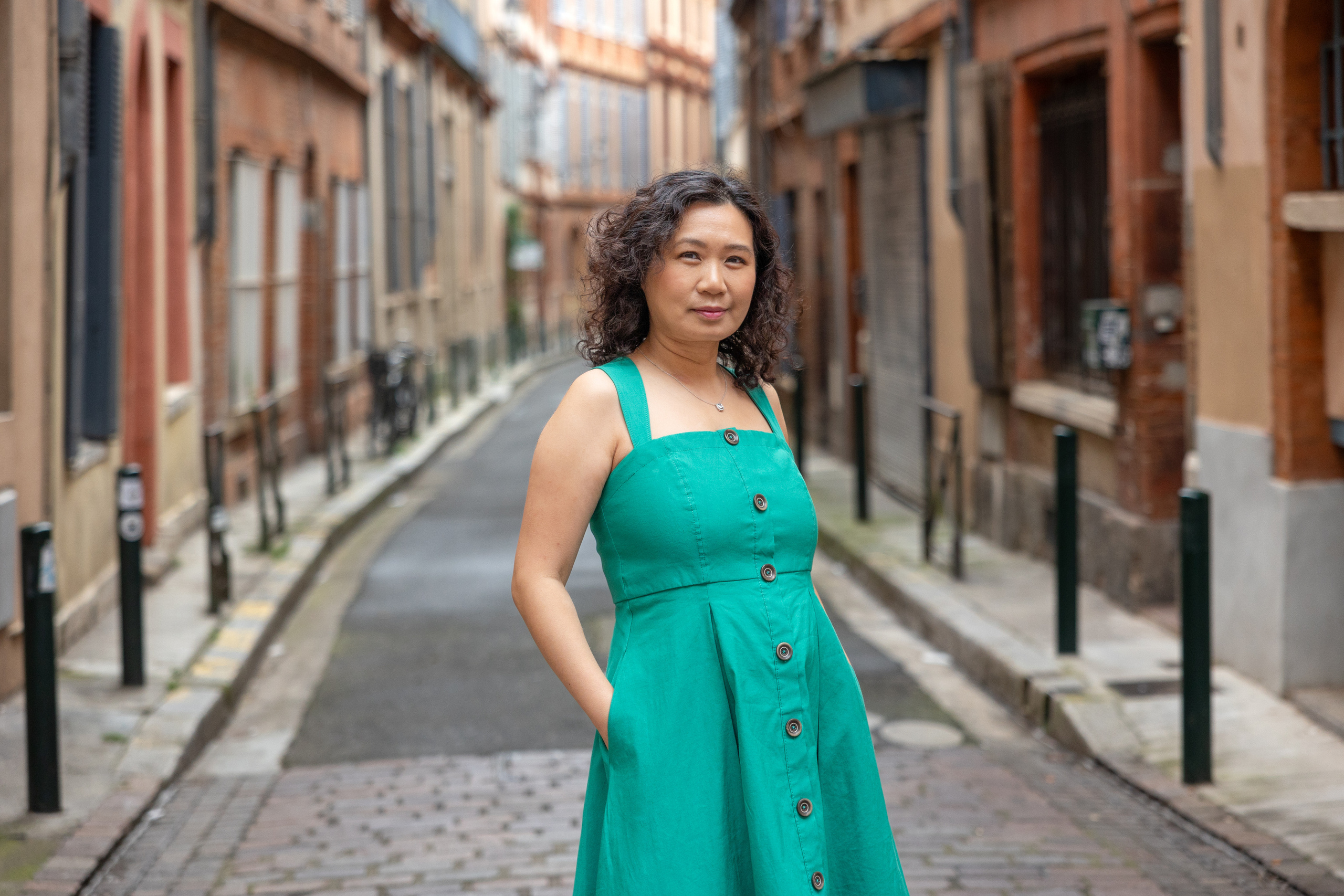 Toulouse photo walk with Betty. Eugénie Smirnova — your photographer in Toulouse and southwest France