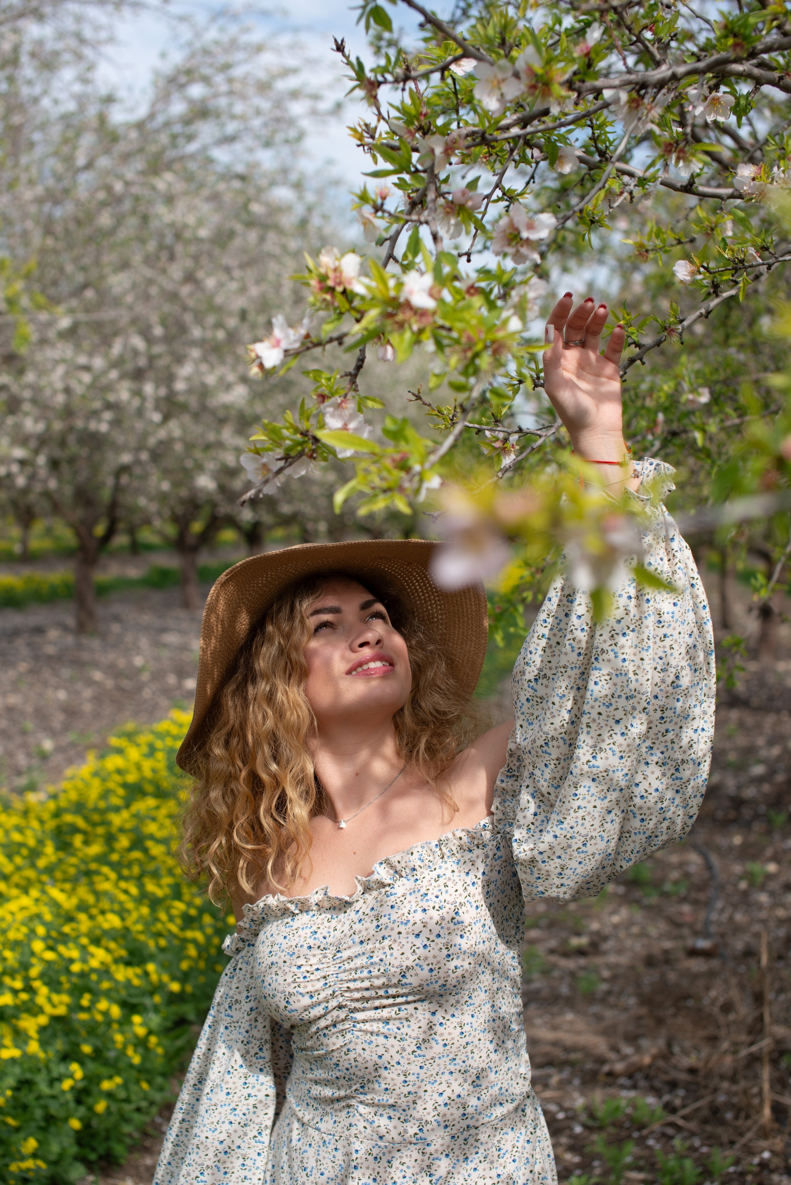 Blooming photoshoot. Dina Solomina | Photographer in Israel