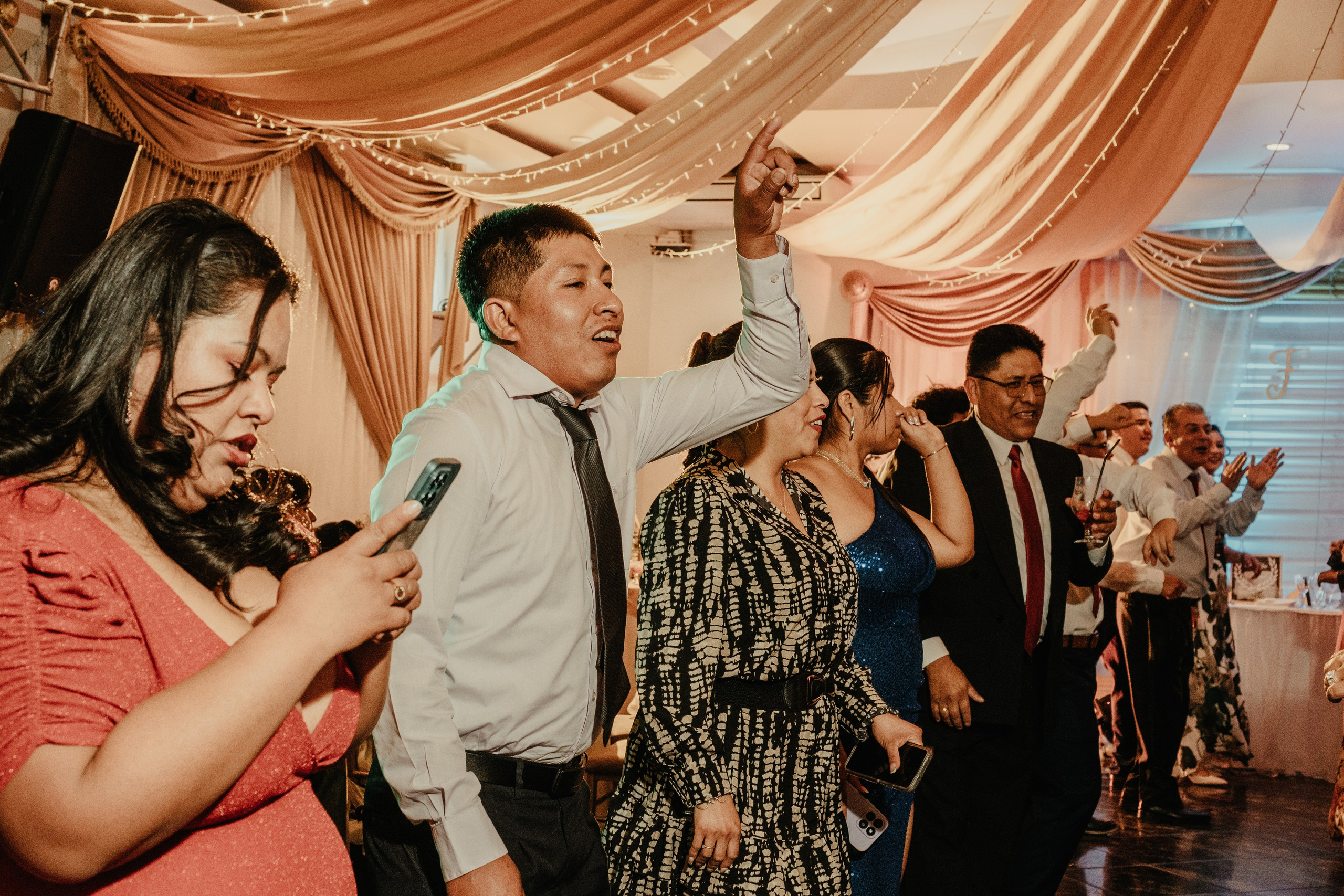 VANESSA + FRANKLIN BODA RELIGIOSA. Studio KVTA | Fotografía y Video de Bodas en Arequipa
