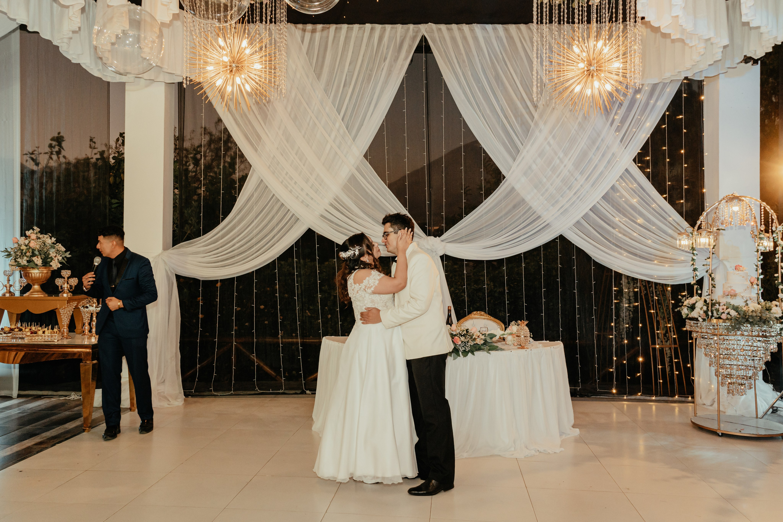 VANIA + LUIS BODA CIVIL. Studio KVTA | Fotografía y Video de Bodas en Arequipa