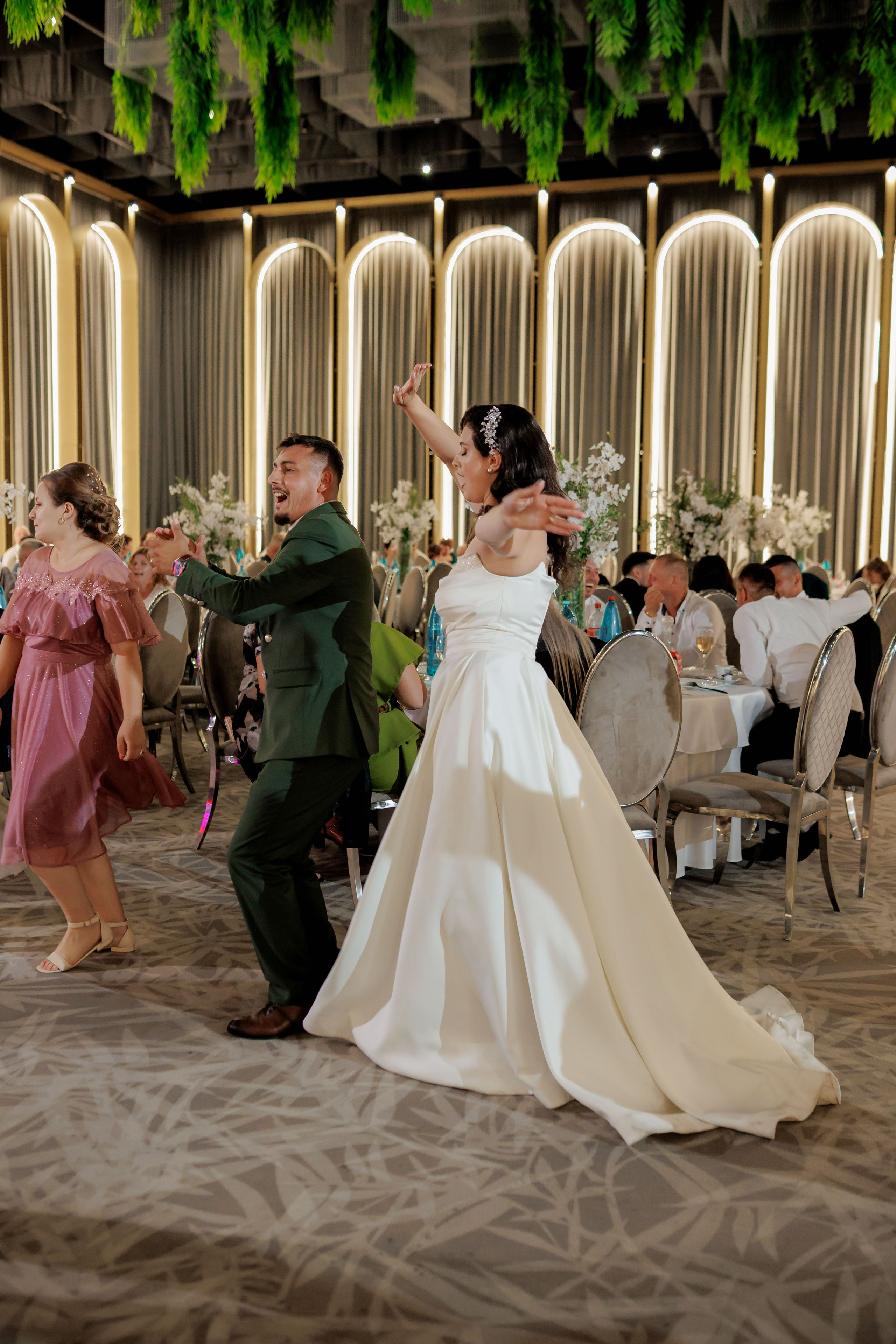 Nunta Nicoleta & Răzvan | Fotografie & Videografie Profesională. Servicii foto-video profesionale, pentru momente de neuitat