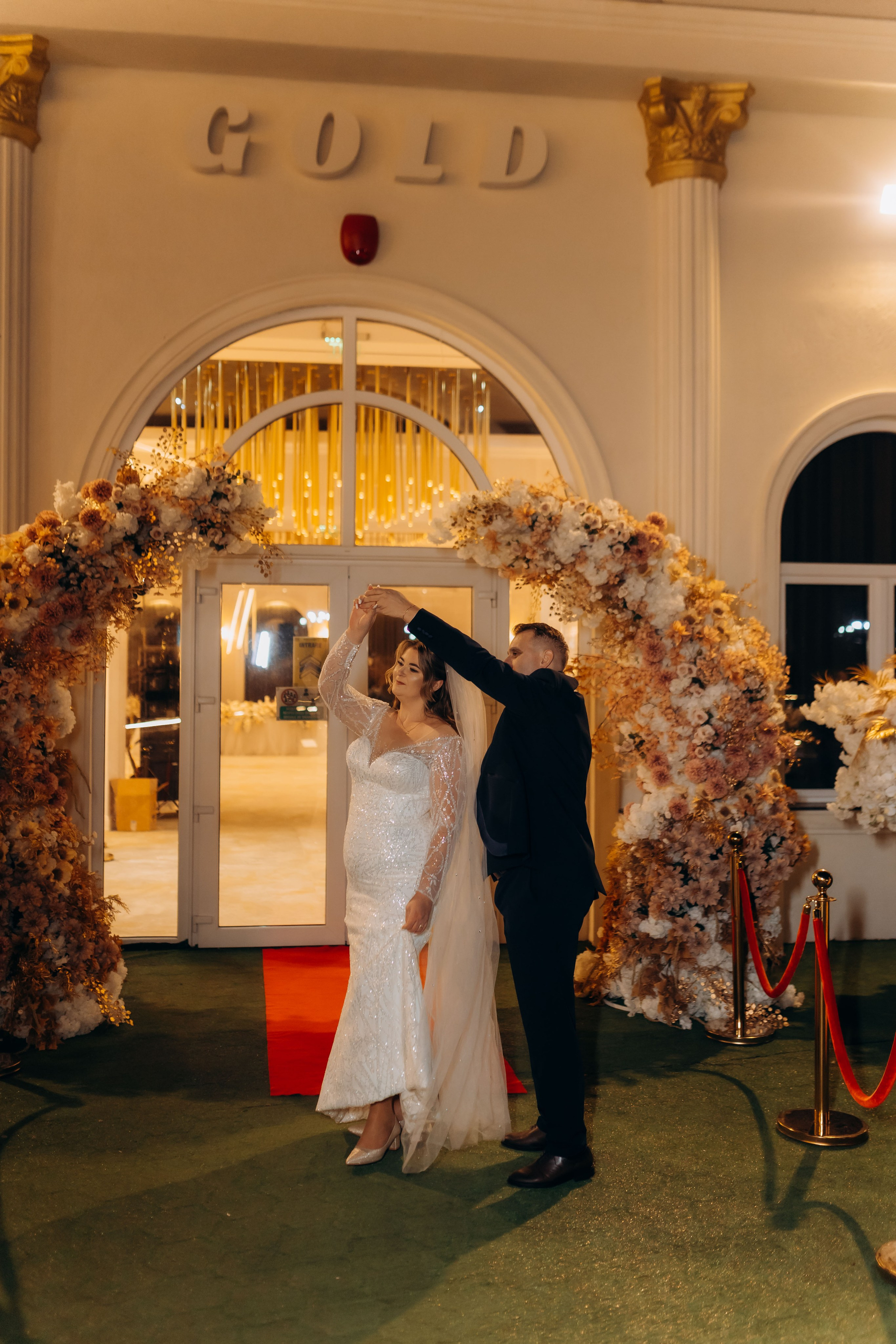 Povestea voastră, regizată de noi |Cristi Turculet Videograf Nuntă Suceava | wedding highlight. Servicii foto-video profesionale, pentru momente de neuitat