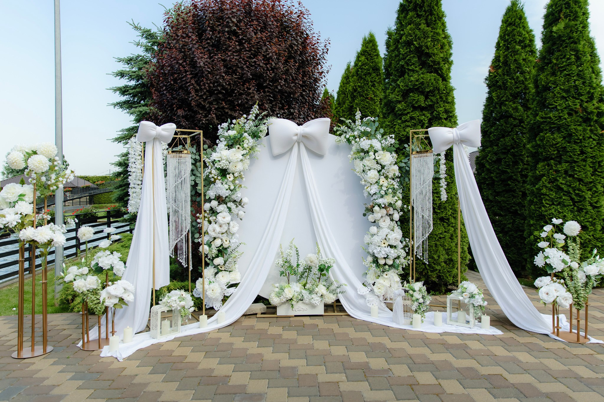 Ioana & Ionuț | Nuntă de poveste la Păstrăvăria Poiana din Mălini județul Suceava. Servicii foto-video profesionale, pentru momente de neuitat