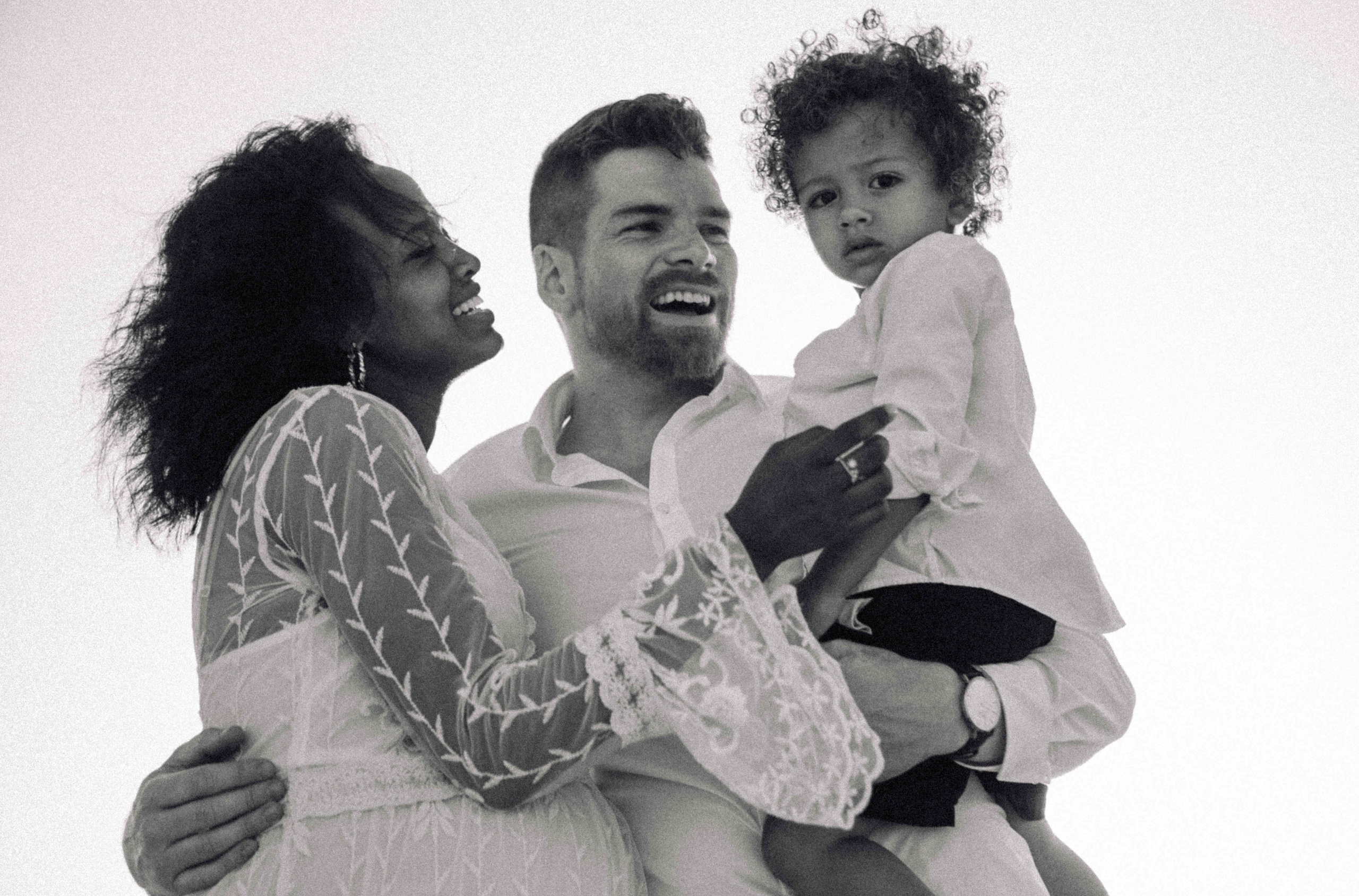 PHOTO SESSION IN THE DESERT NEAR MAALE ADUMIM. PHOTOGRAPHER IN ISRAEL