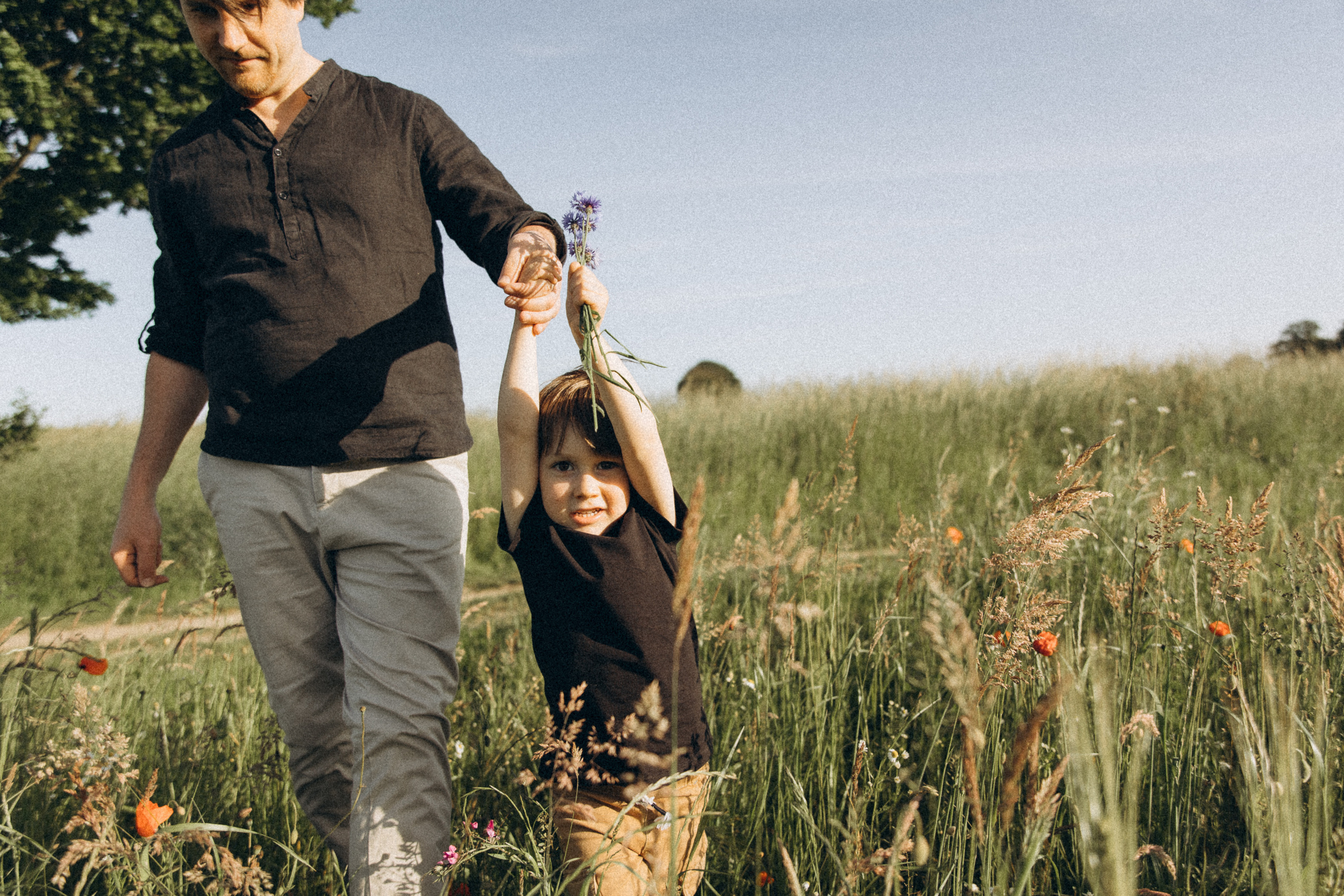 Familienfotos in der Natur. Familien & Hochzeitfotografin Nadja Holzmann