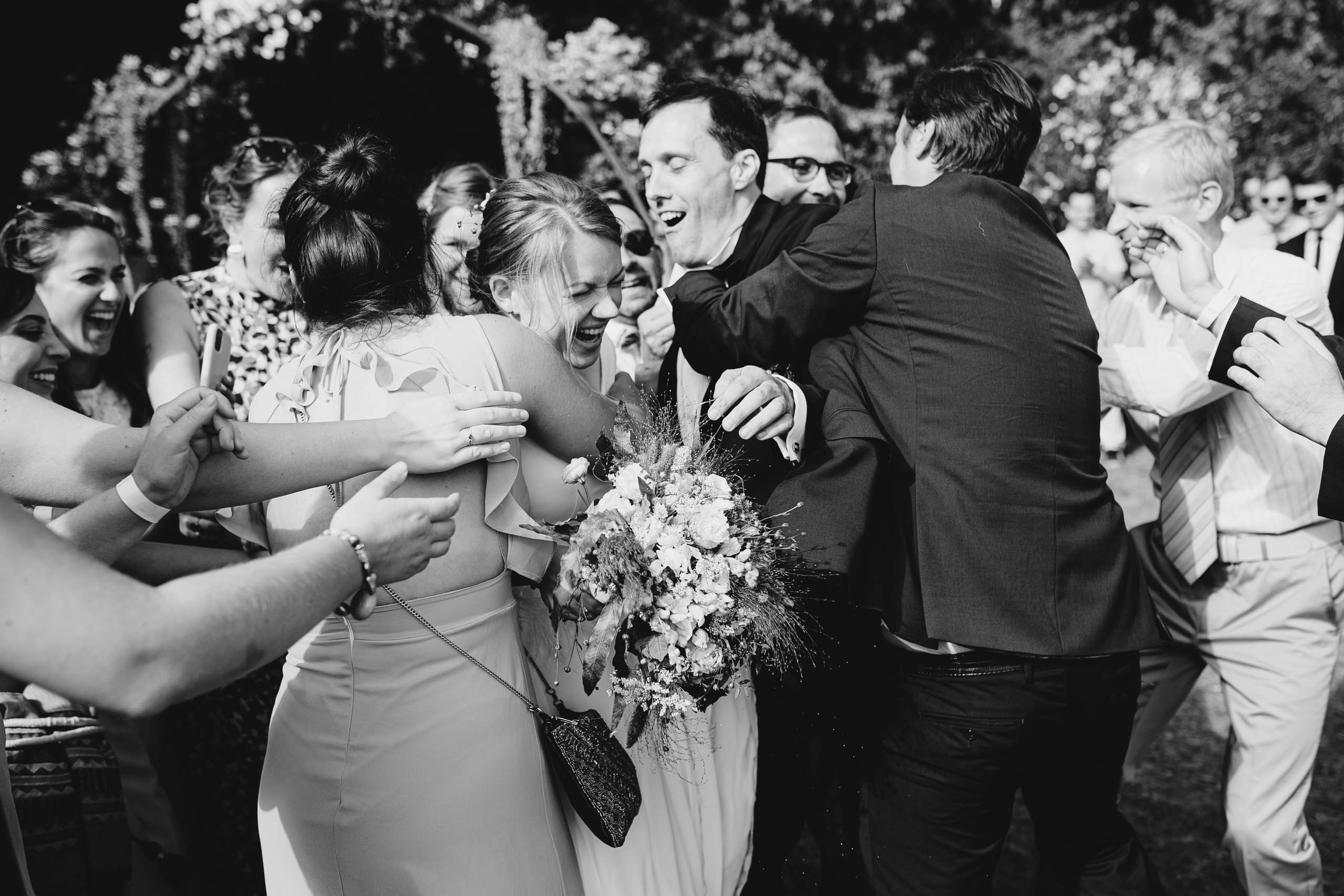 DIEVS SIRDĪ UN VĒJŠ MATOS