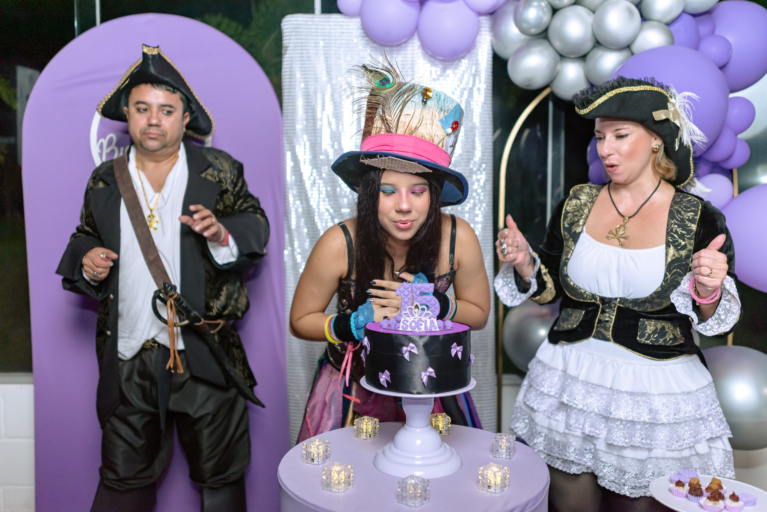 Sofia 15 anos. Wedding photographer Ana Koshi