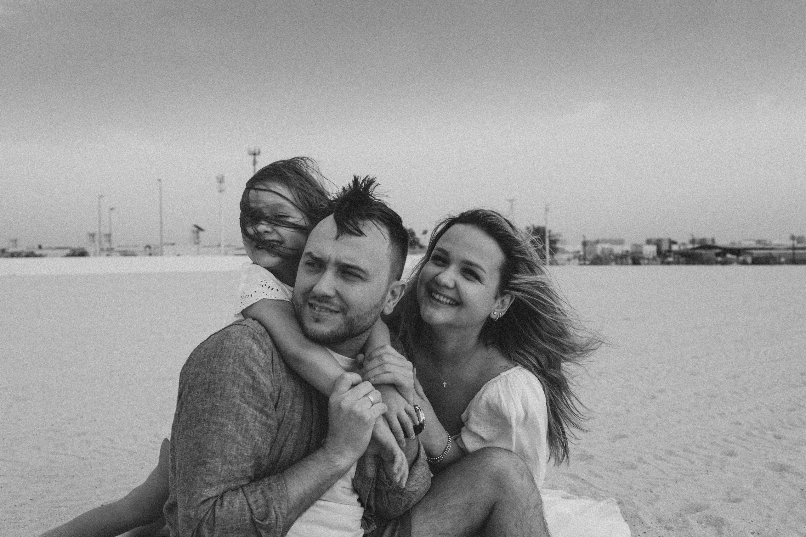 Golden hour family. Birth, Family, Newborn photographer in Dubai| Eliza Baitikova