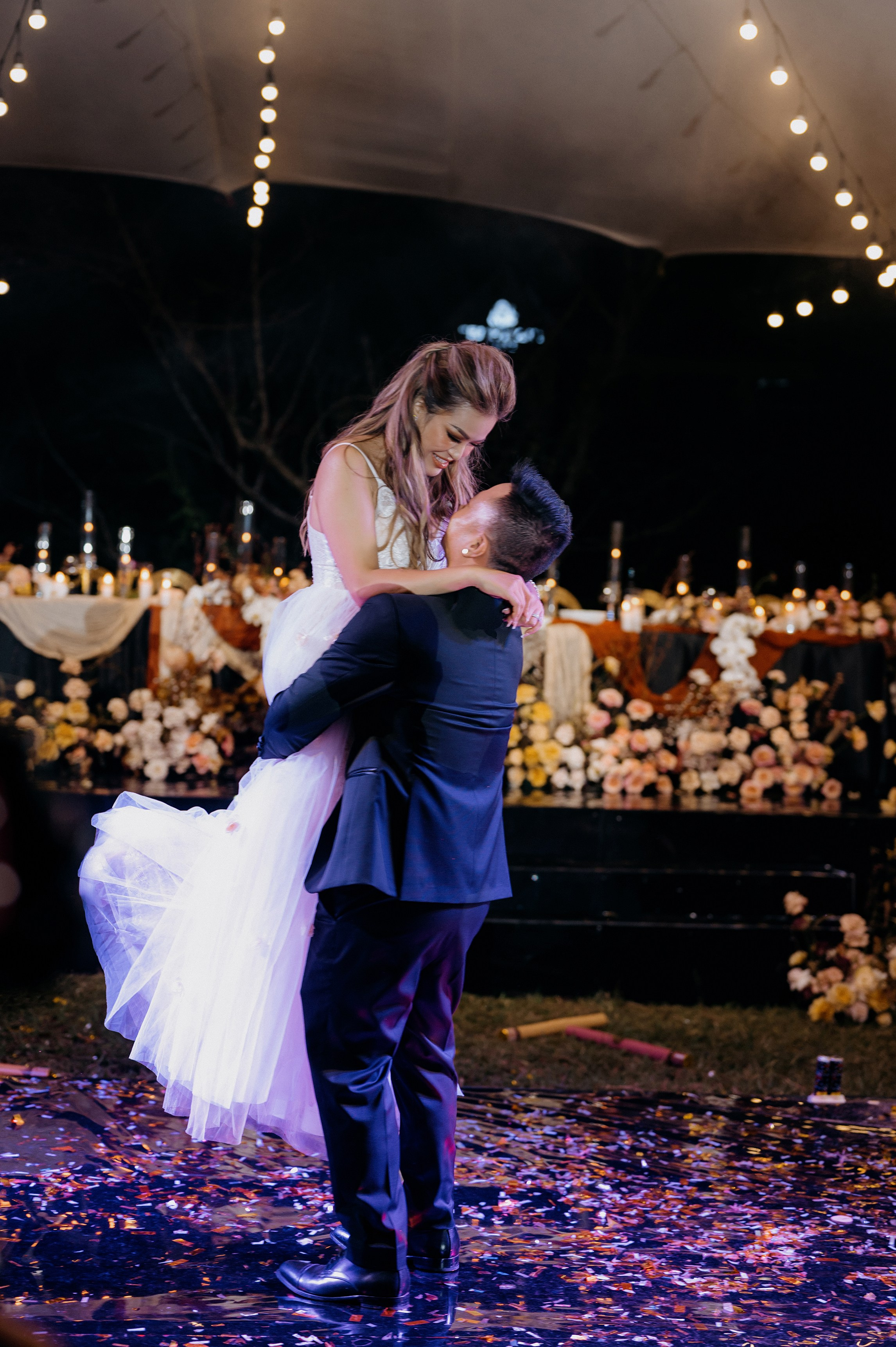 JESSE & MIMI / Destination wedding. Nhiếp ảnh gia đám cưới hàng đầu tại Thành Phố Hồ Chí Minh