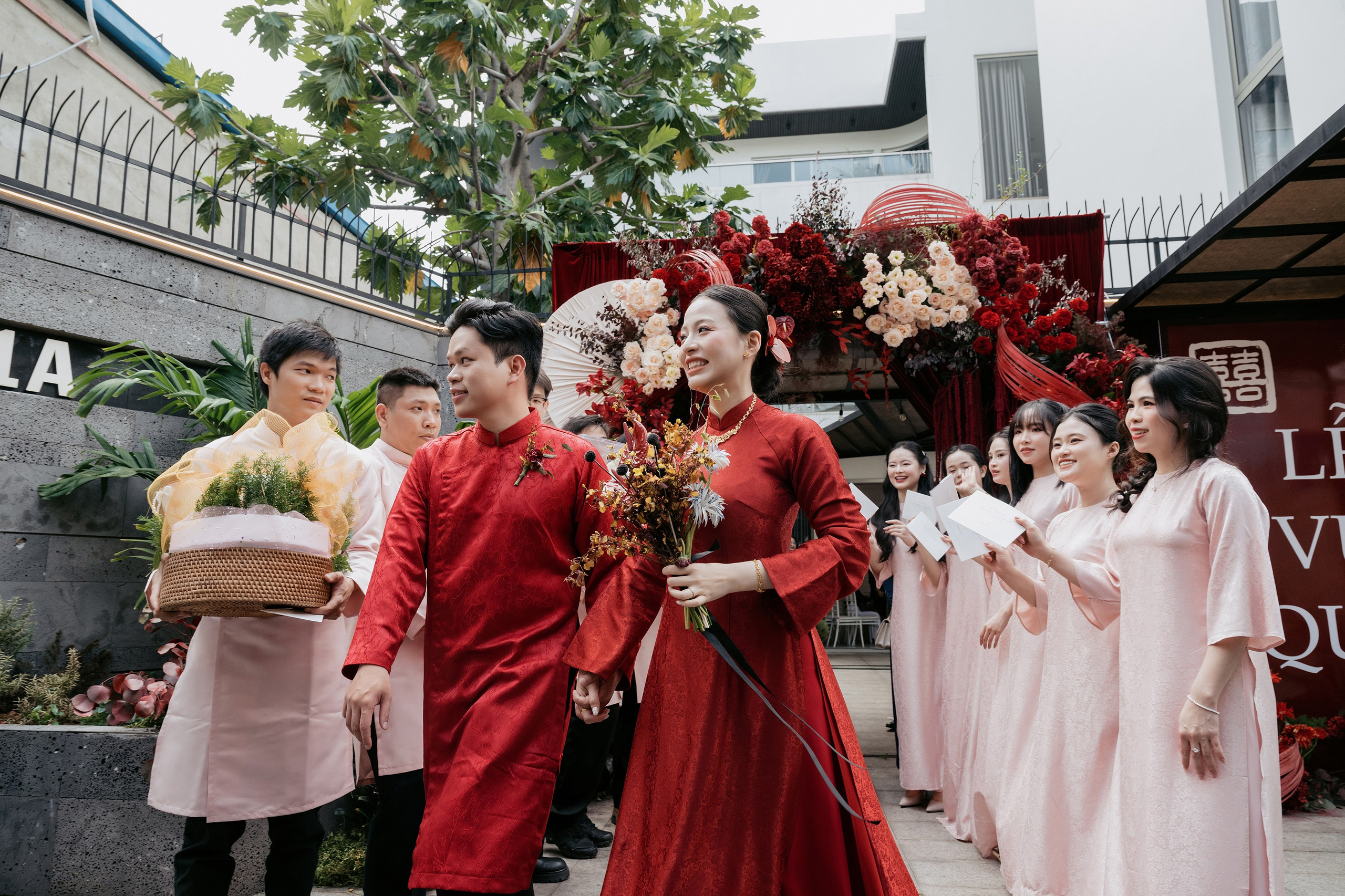 YEN LINH & HOANG QUY / Wedding Ceremony. Nhiếp ảnh gia đám cưới hàng đầu tại Thành Phố Hồ Chí Minh