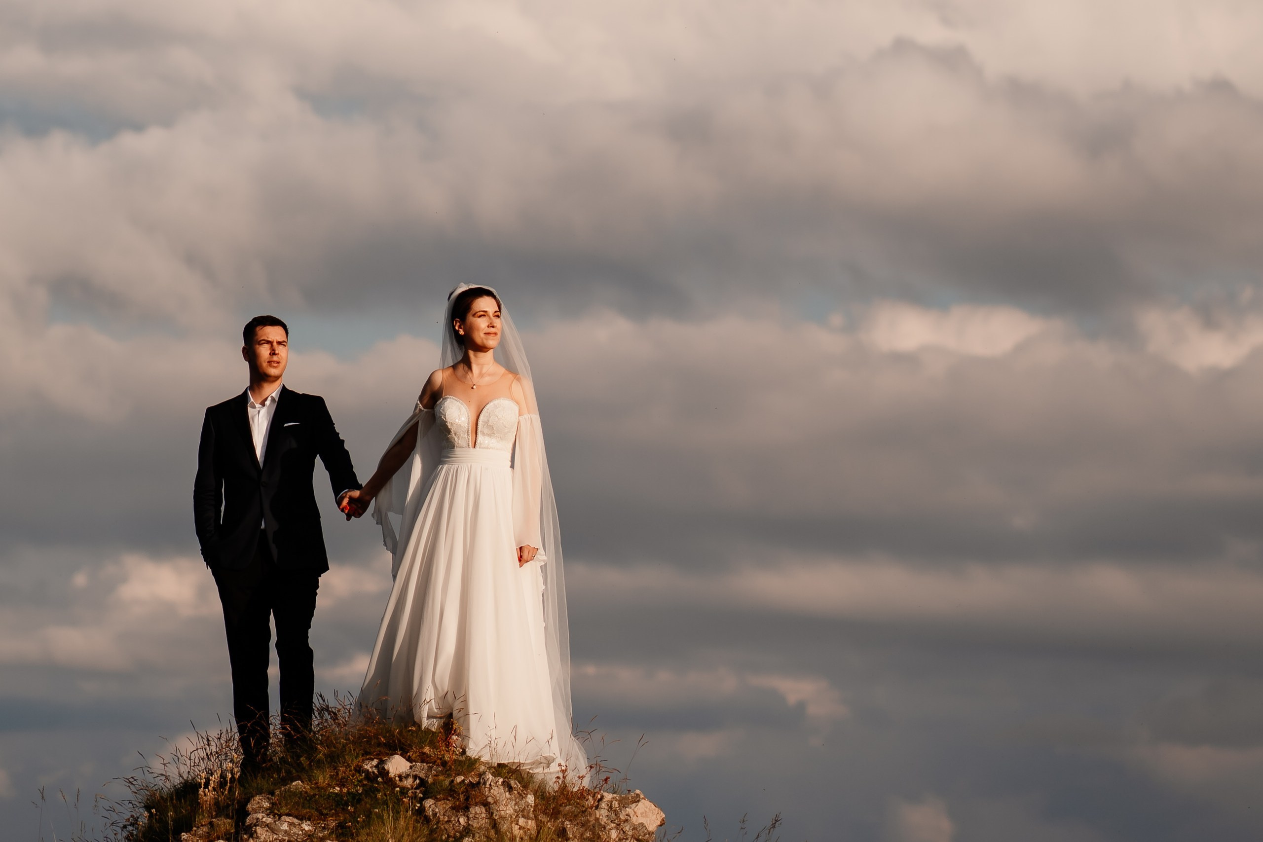 Trash the dress — Lorena&Adi  - Mihai Popa. Mihai Popa |Wedding Photographer | Worldwide | Bucharest