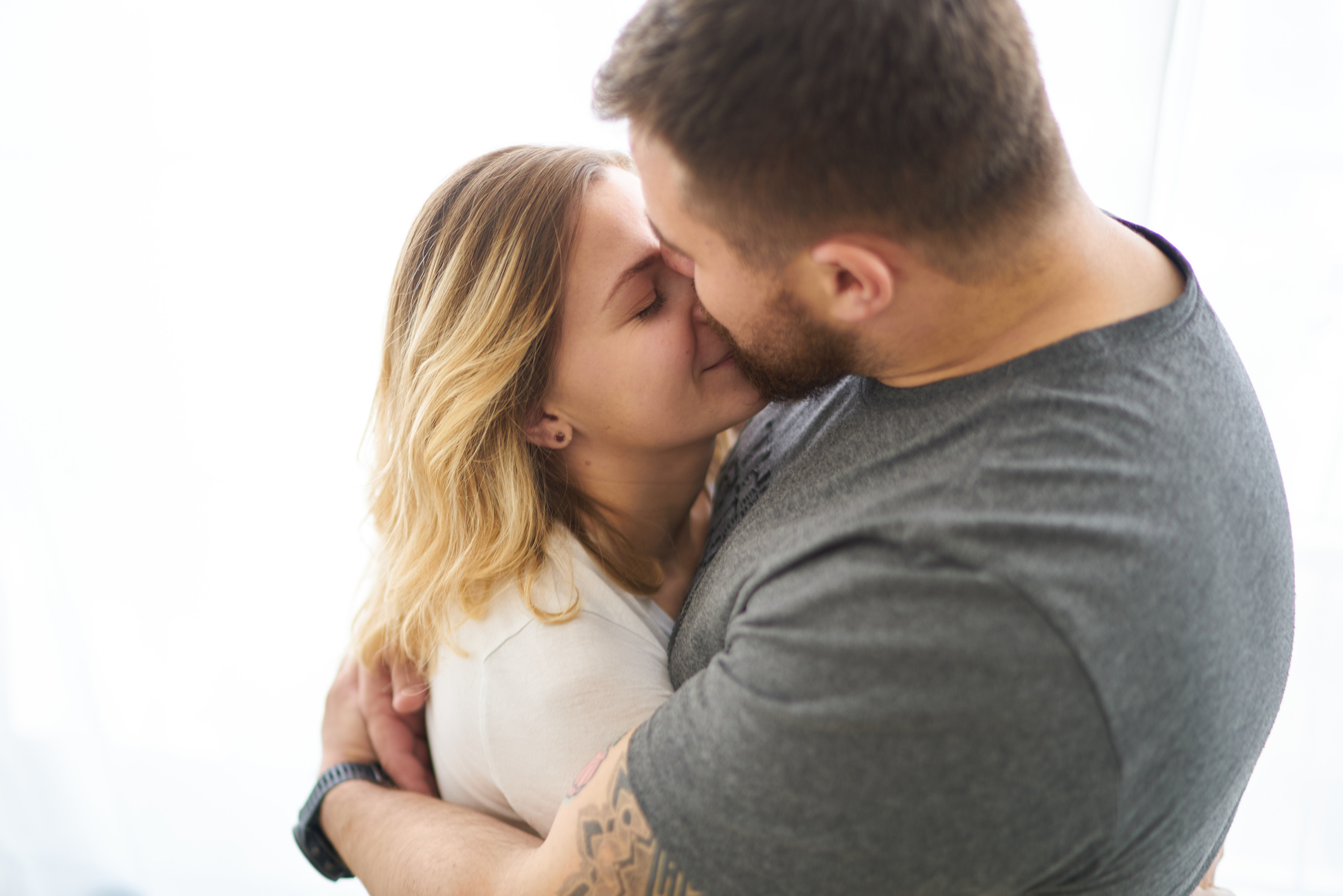 Julia&Valeriy Home Photo Shoot Series. צלם אלכס ברט בישראל