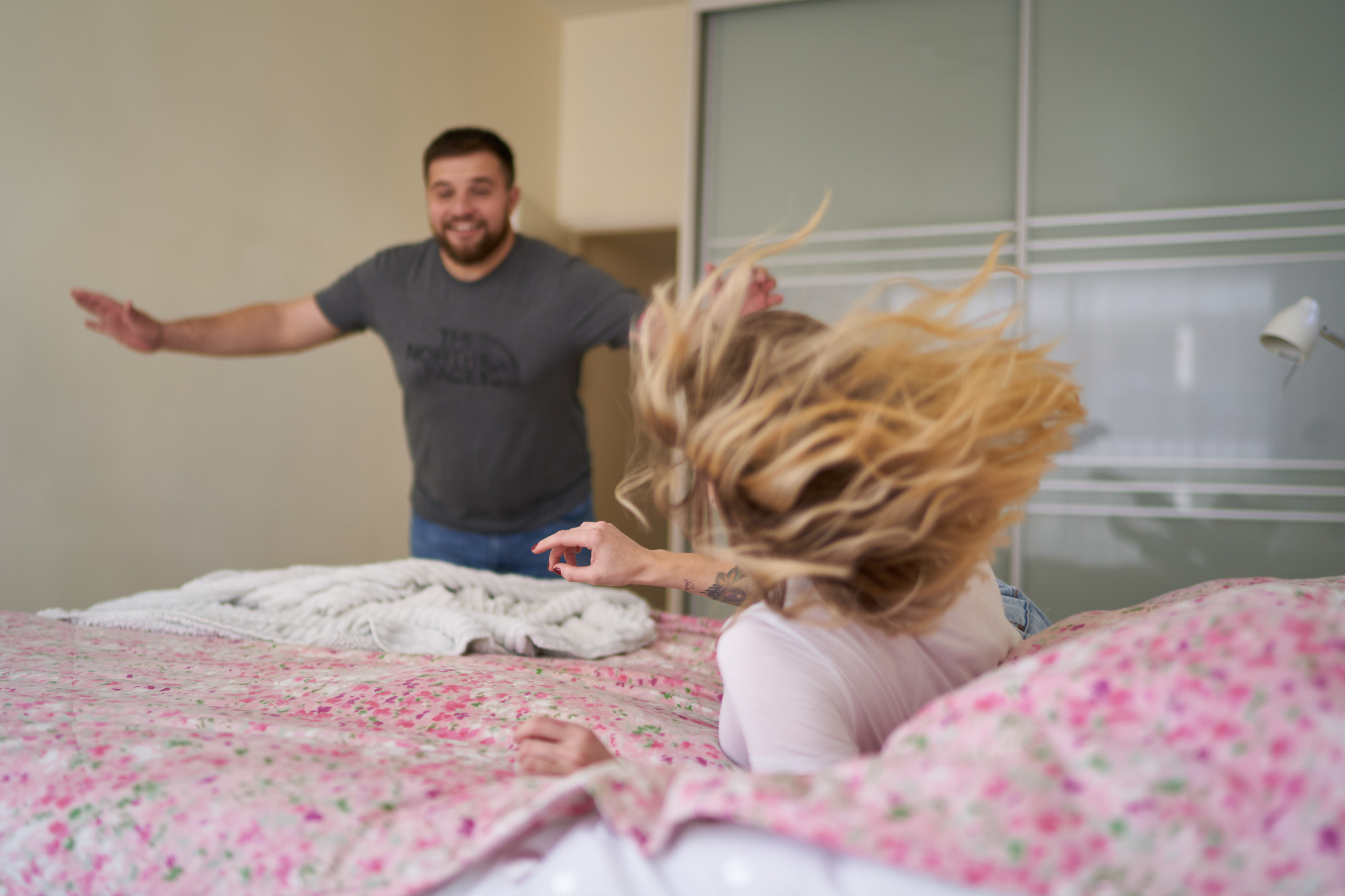 Julia&Valeriy Home Photo Shoot Series. צלם אלכס ברט בישראל