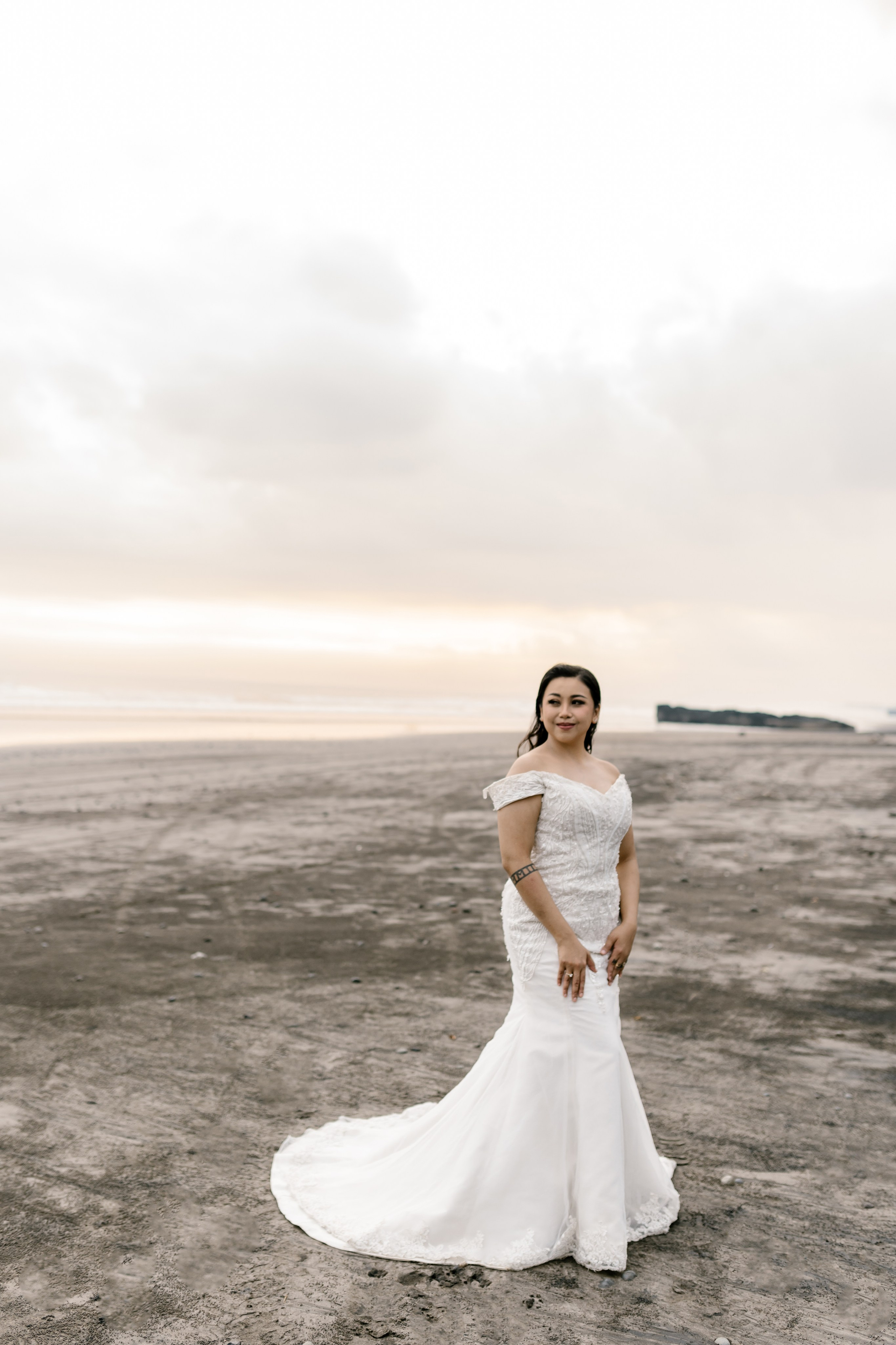 Honeymoon Photoshoot in Bali. Female Photographer in Bali