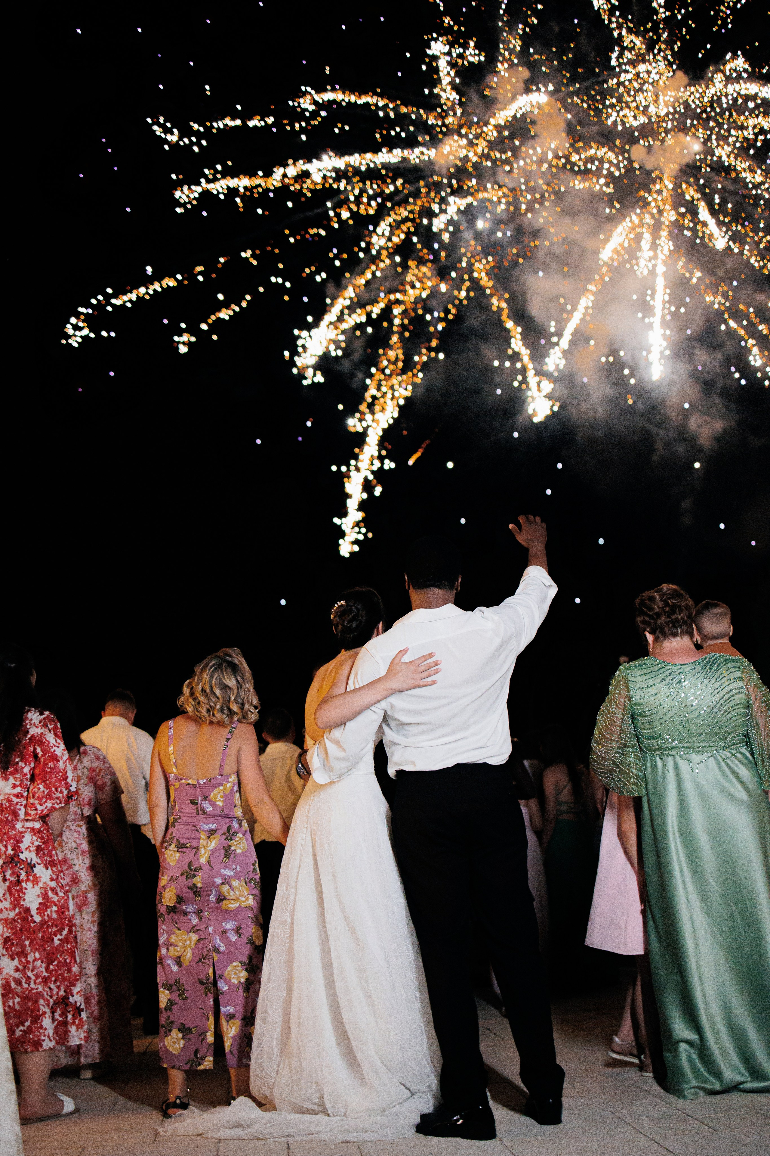 Wedding Photographer, based in Iasi, Romania, but will travel all over the globe to make sure you look amazing in all your wedding photos