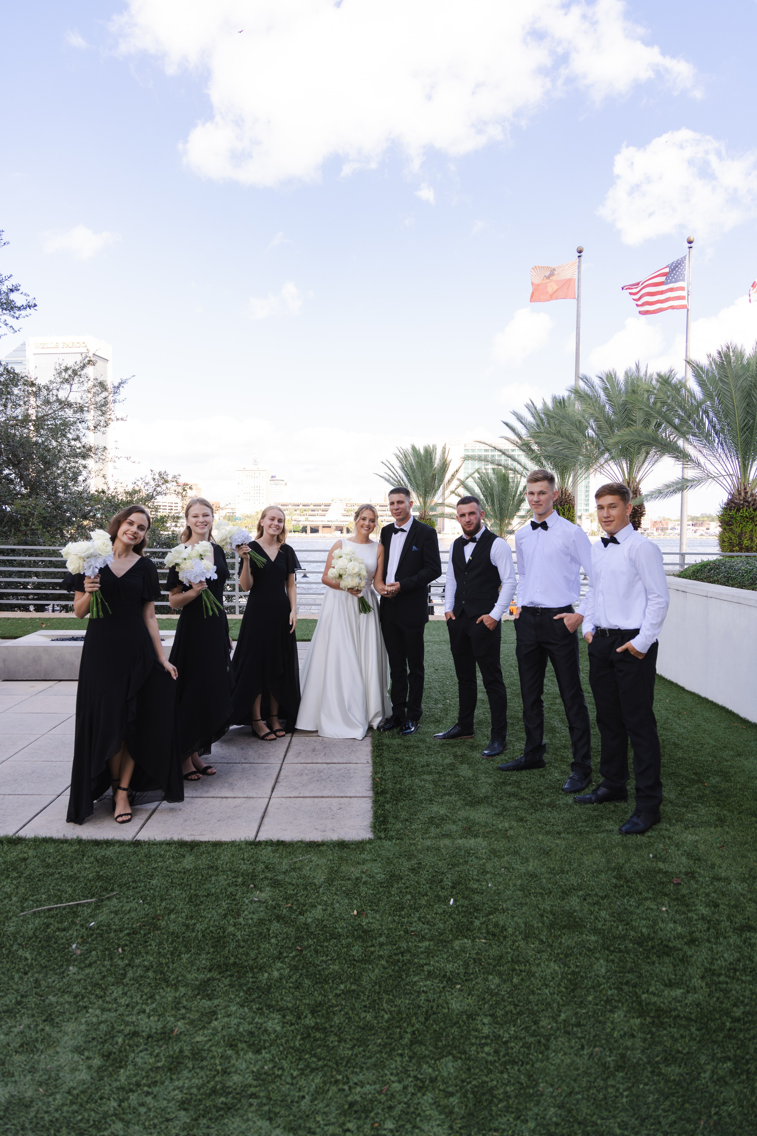 Wedding photography. Eikanmedia | Photographer and videographer capturing weddings, families, engagements, pregnancy & newborns | Vancouver, WA | USA