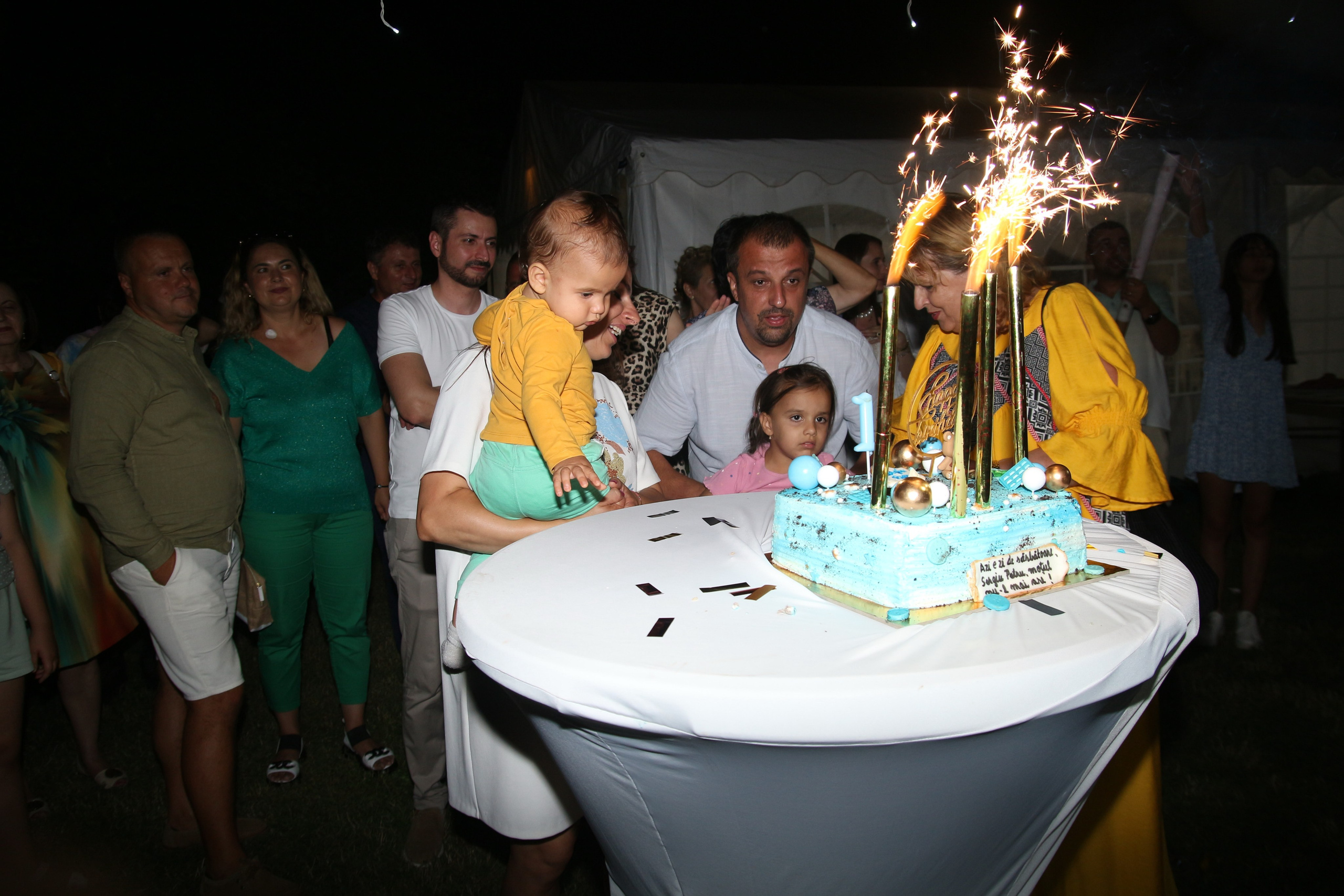 BYZO MEDIA. PETRU BYZO - family and children photographer in ROMANIA