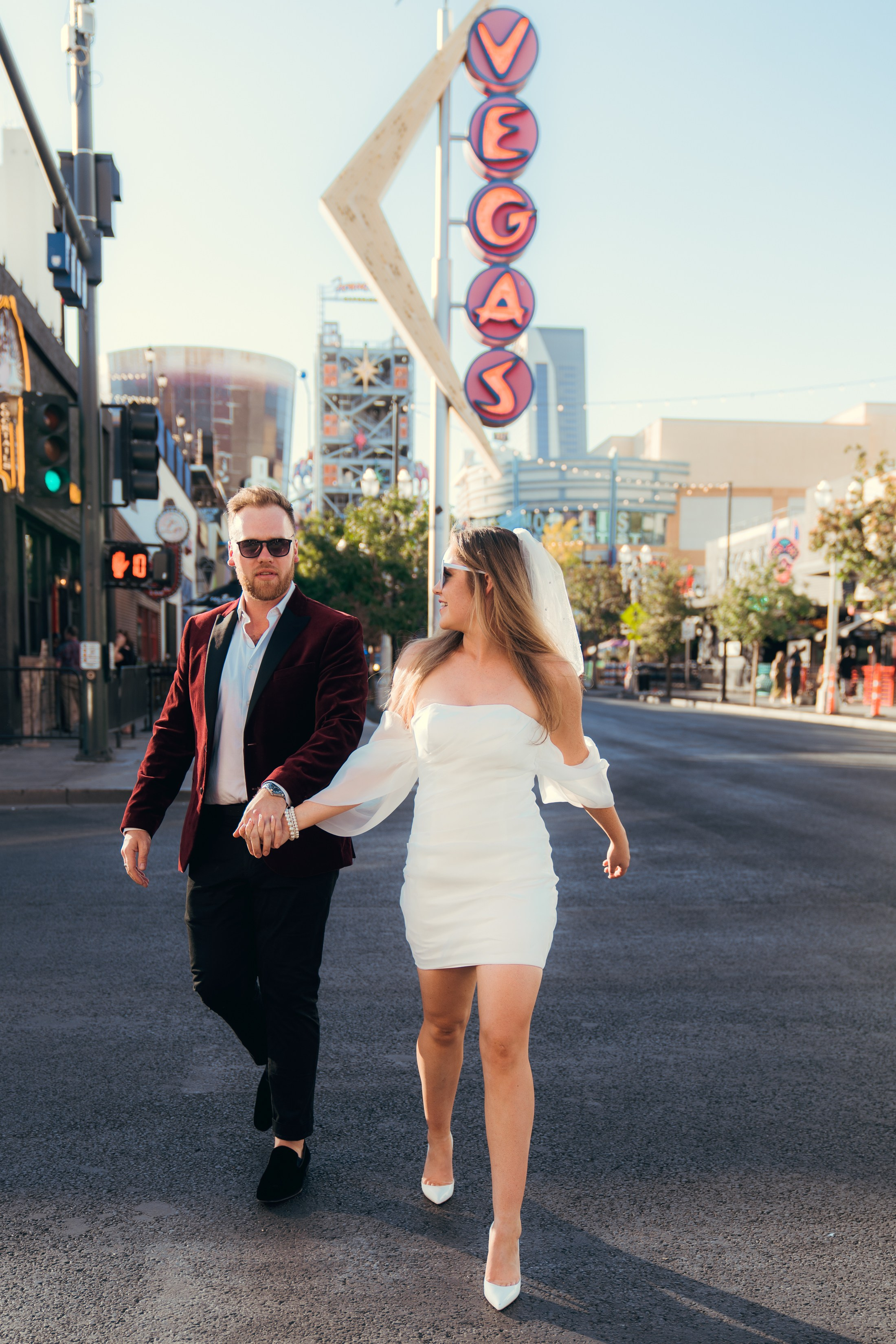 Madison&Ryan. Wedding & elopement photographer Viktoriya Kravtsov. Las Vegas