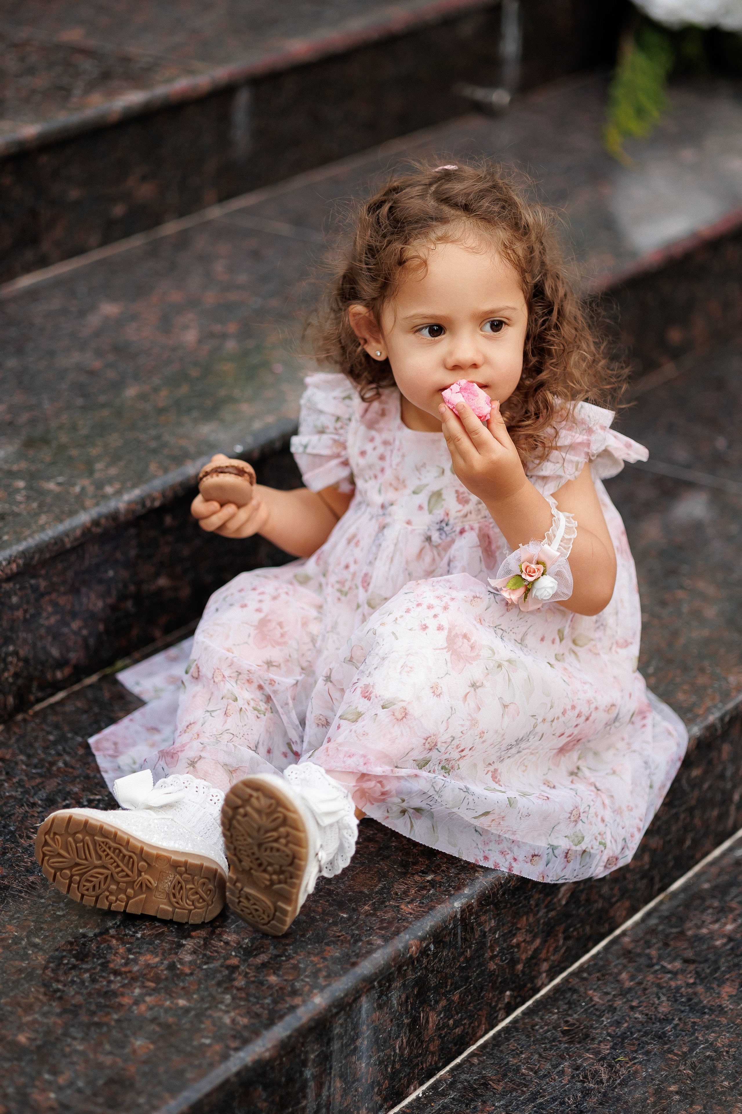 Eugen & Livia — Grand Elysee — Wedding Day. Servicii Foto și Video 067188353