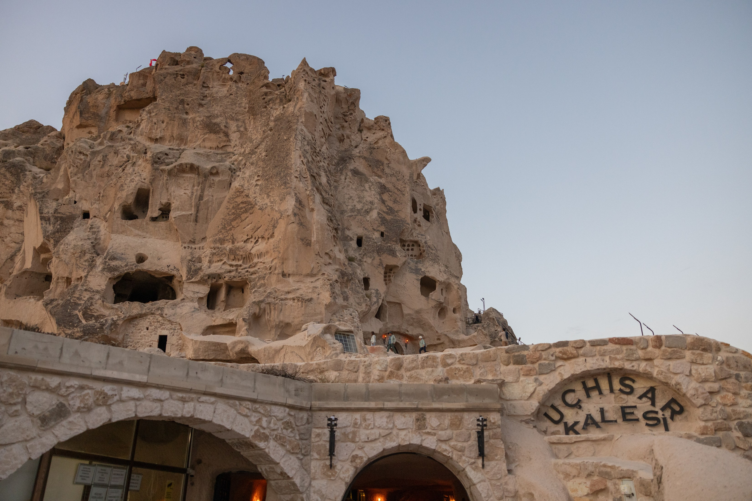 Top Must-Visit Locations in Cappadocia – Unveil the Region’s Hidden Gems. Your Guide to Cappadocia: Private Tours, Scenic Routes, Hot Air Balloon Rides, and More Adventures