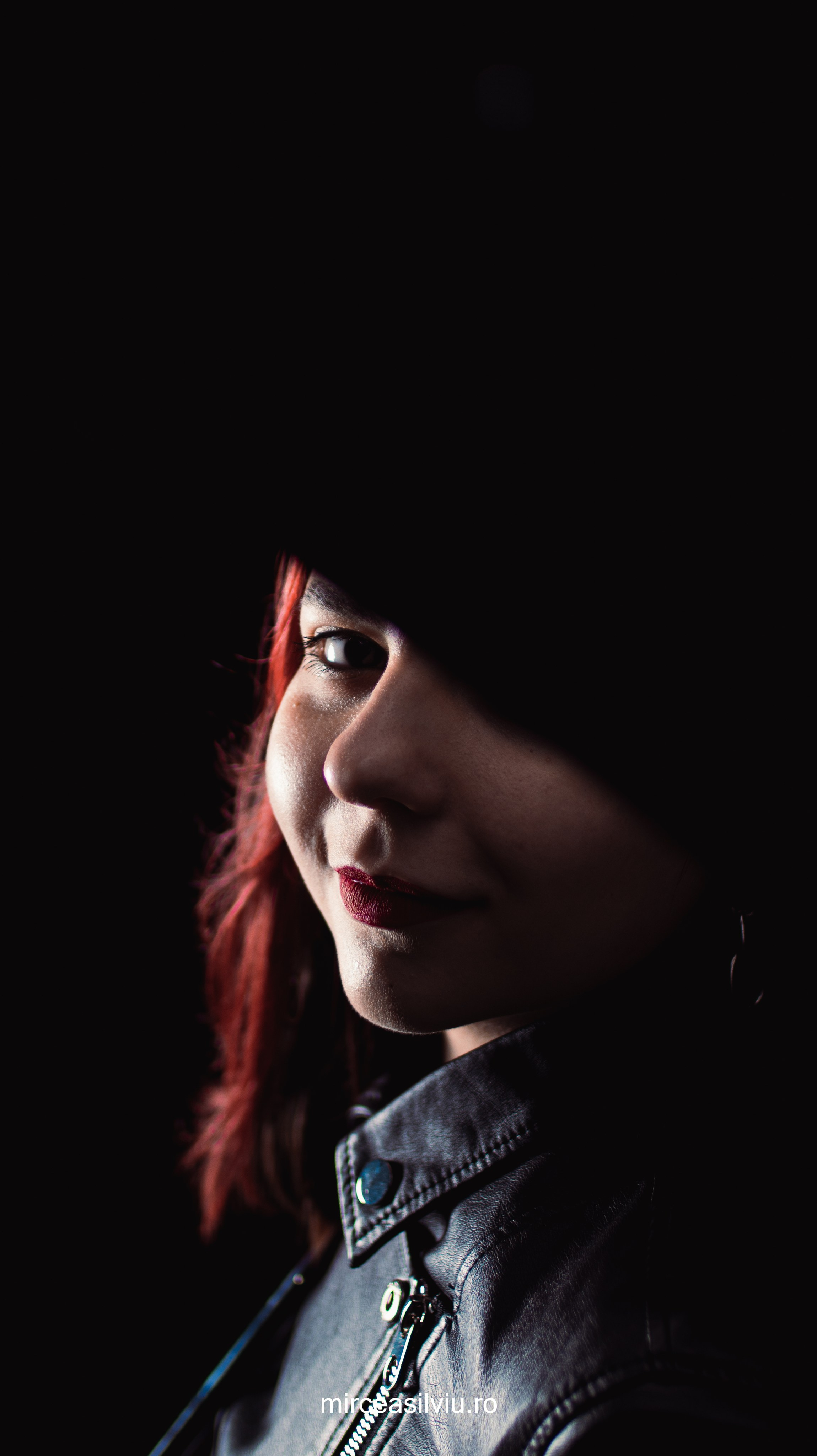 Ioana. Fotograf de portrete și evenimente din Cluj-Napoca. Ședințe foto individuale, nunți, botezuri și aniversări în Cluj și județul Cluj