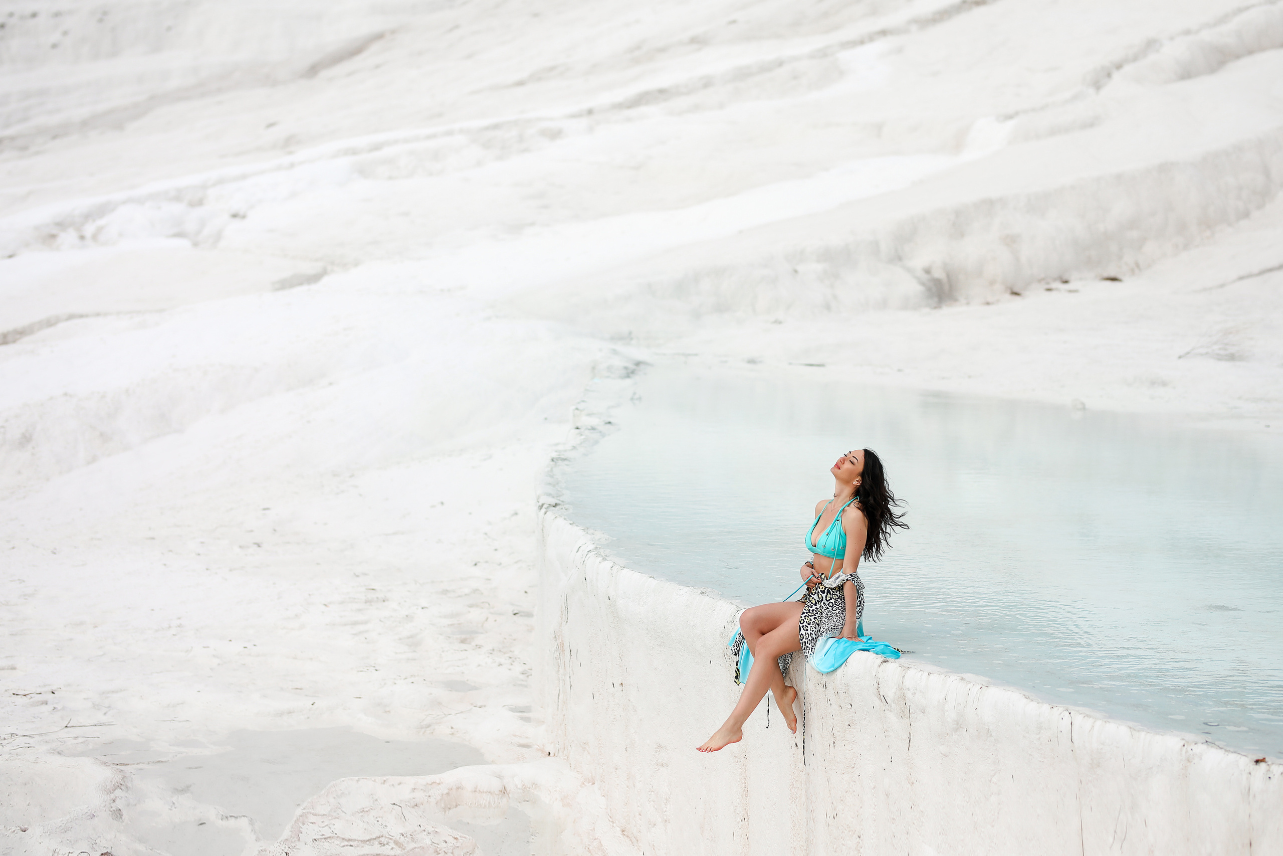 Photoshooting in Pamukkale. Photographer in Turkey, Antalya, Kemer, Belek, Side, Kas, Fethiye