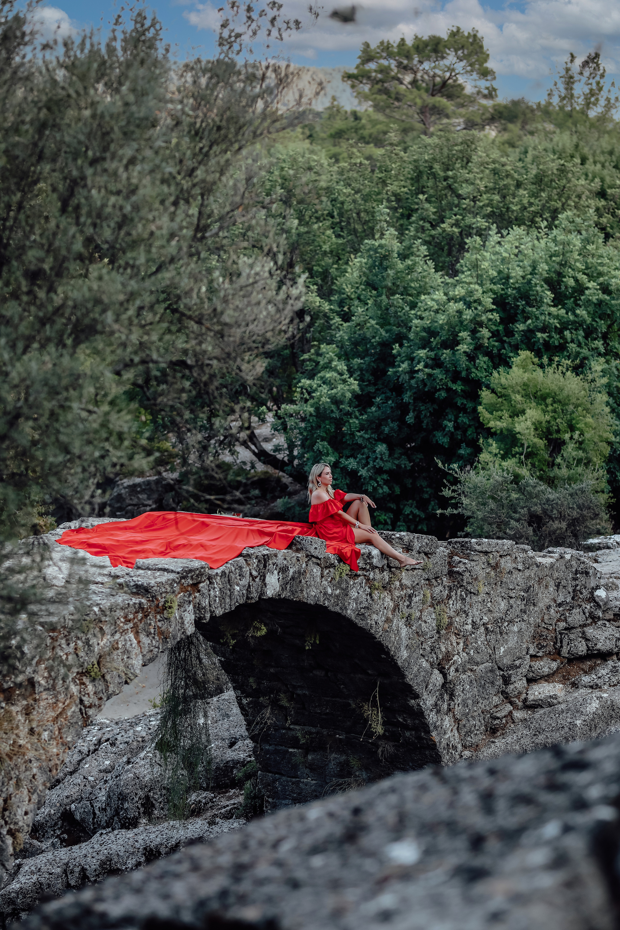Photoshooting on an antique brige. Photographer in Turkey, Antalya, Kemer, Belek, Side, Kas, Fethiye
