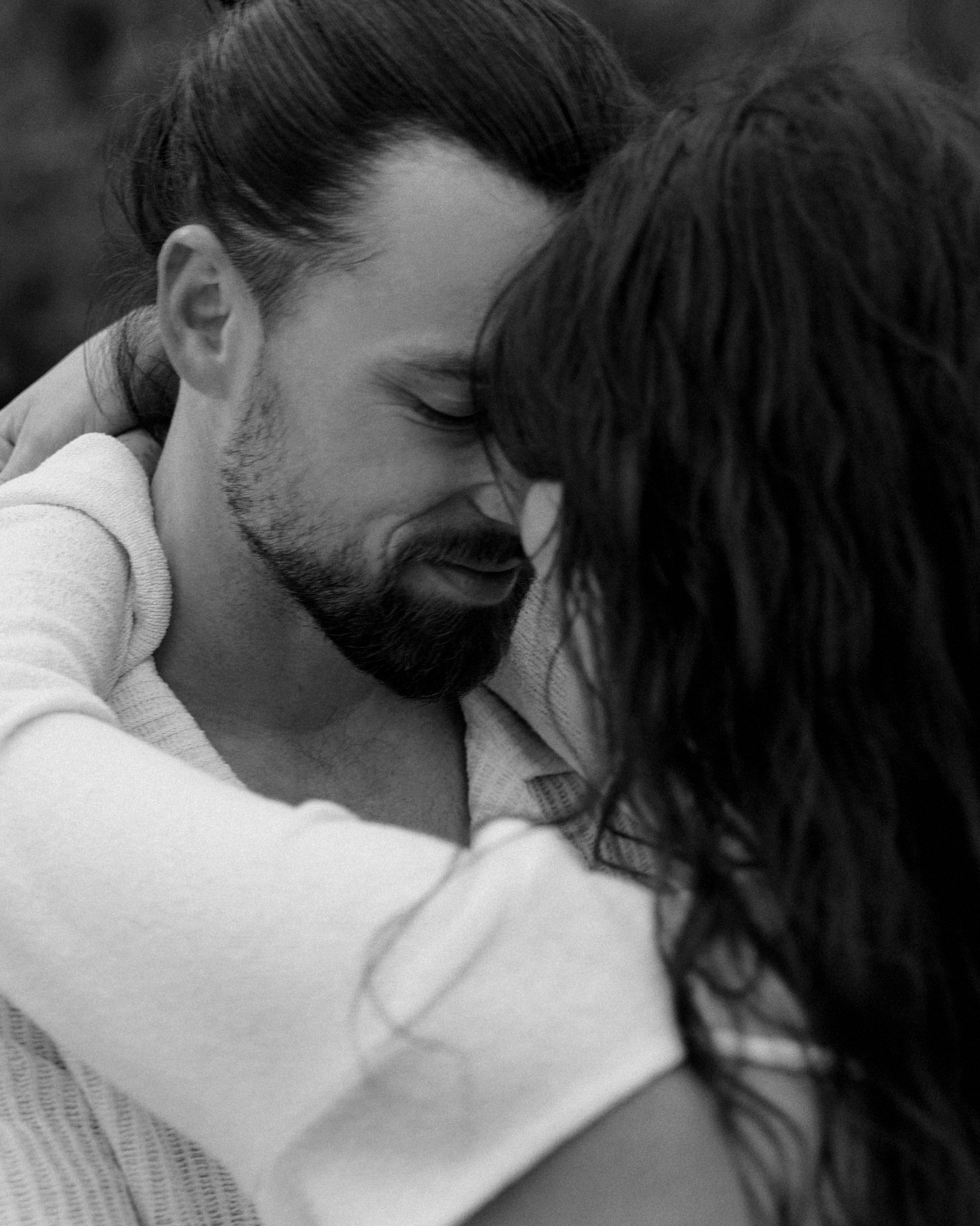 Cloudy Morning at Seixal Beach | Couple Photoshoot in Madeira. Your photographer in Madeira