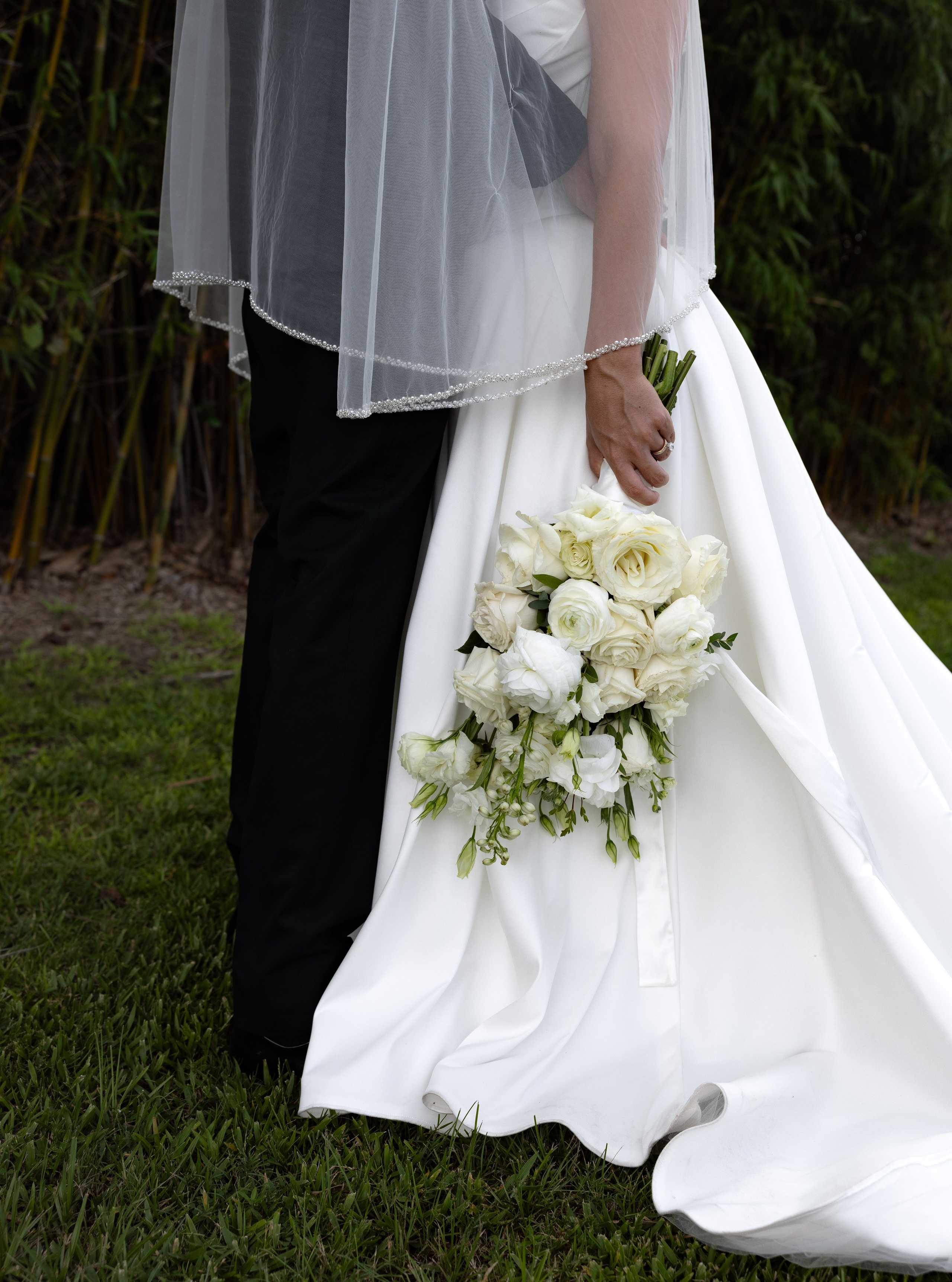 Alexsa and Robert. Ever After Farm Peach. Photographer Anastasia Nagibina
