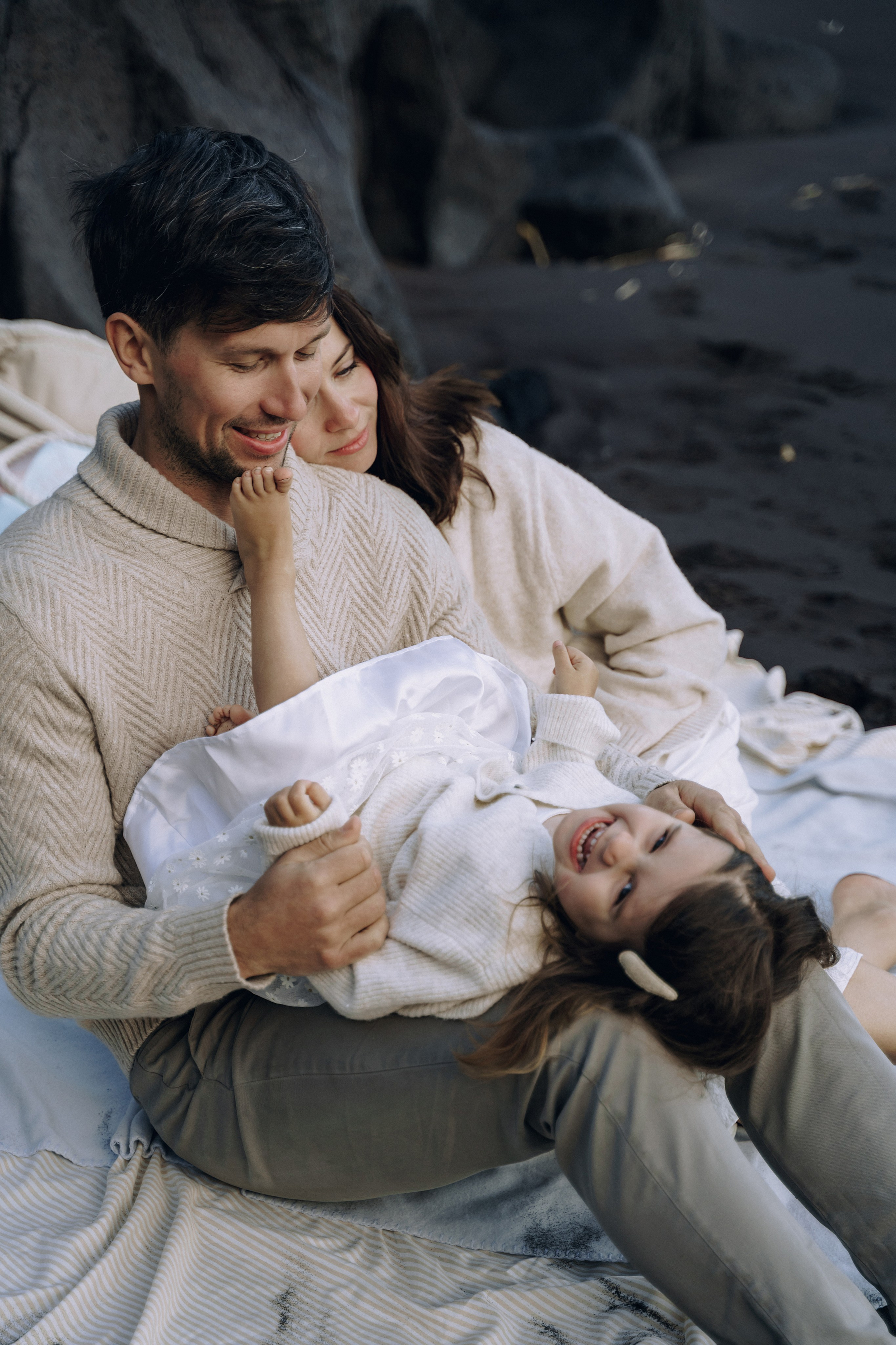 Miroslava, Pavel and Laura, Seixal beach. Ваш фотограф на Мадейрі