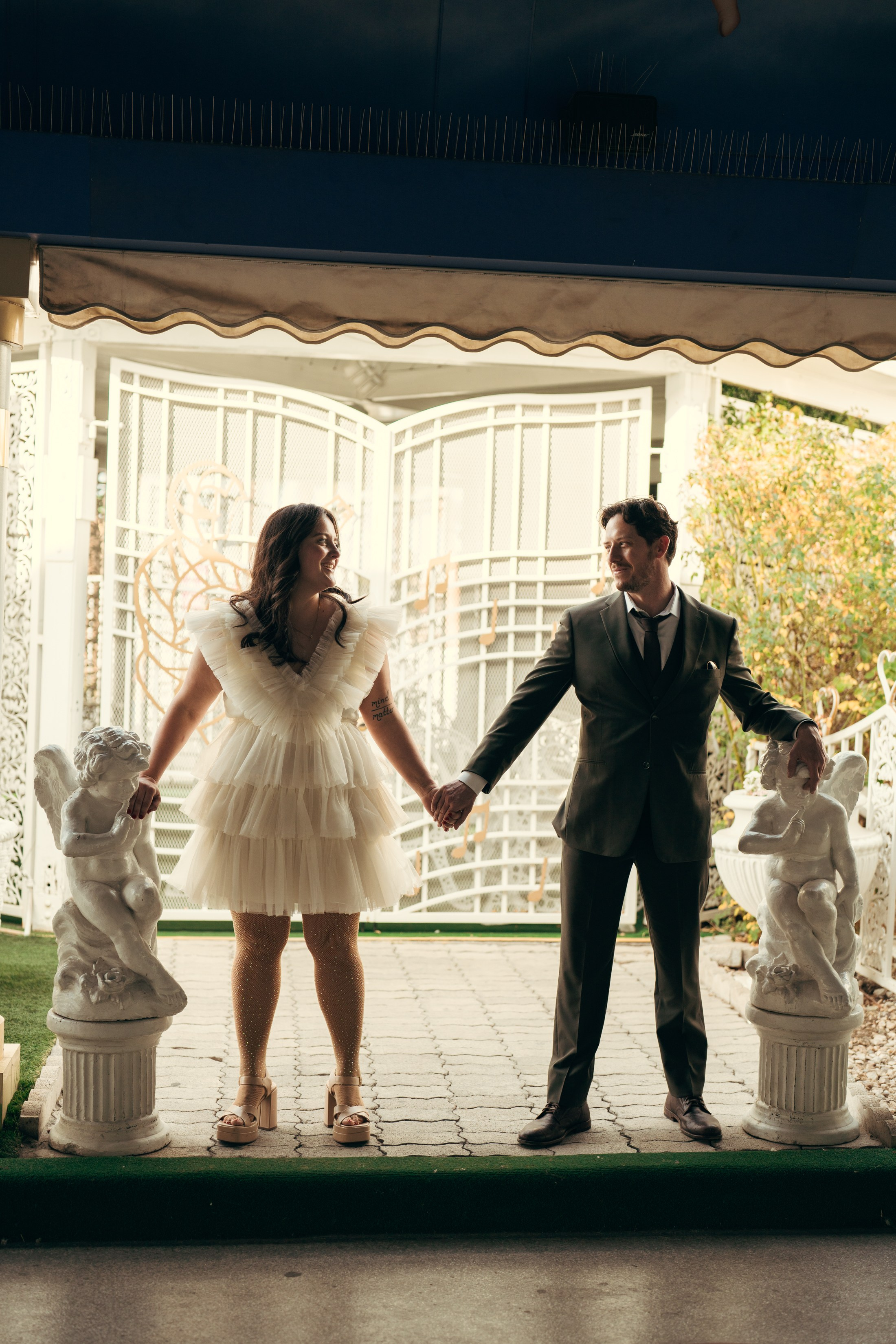 Grace&Jesse. Wedding & elopement photographer Viktoriya Kravtsov. Las Vegas